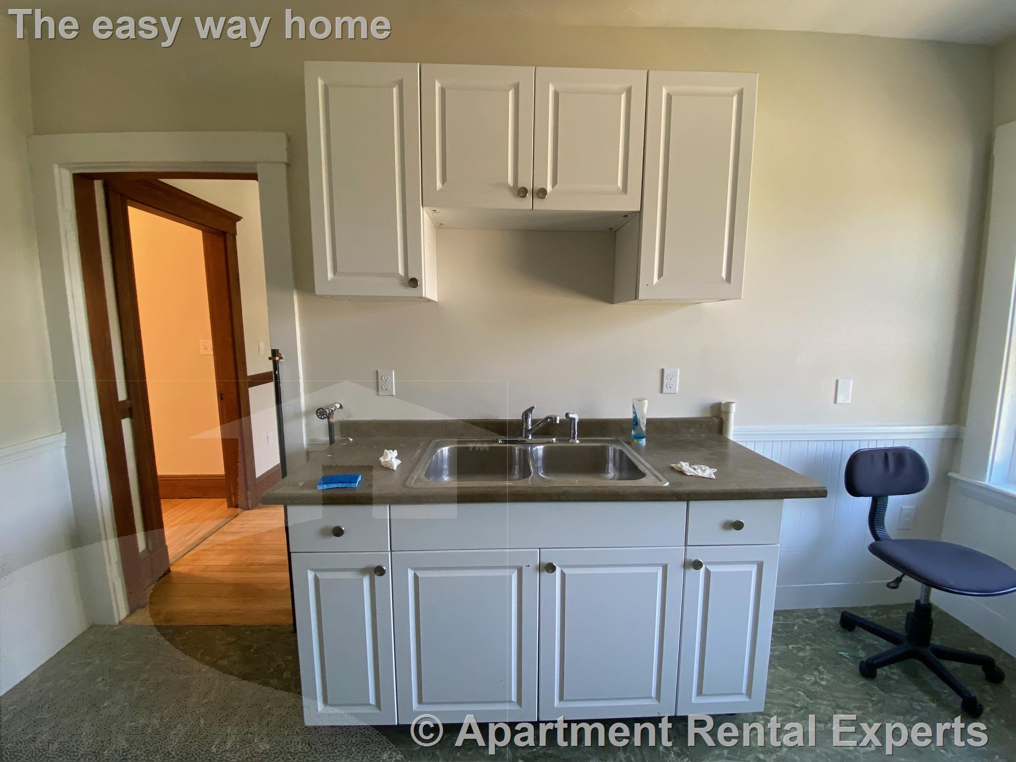 269 Huron Ave, Huron Village