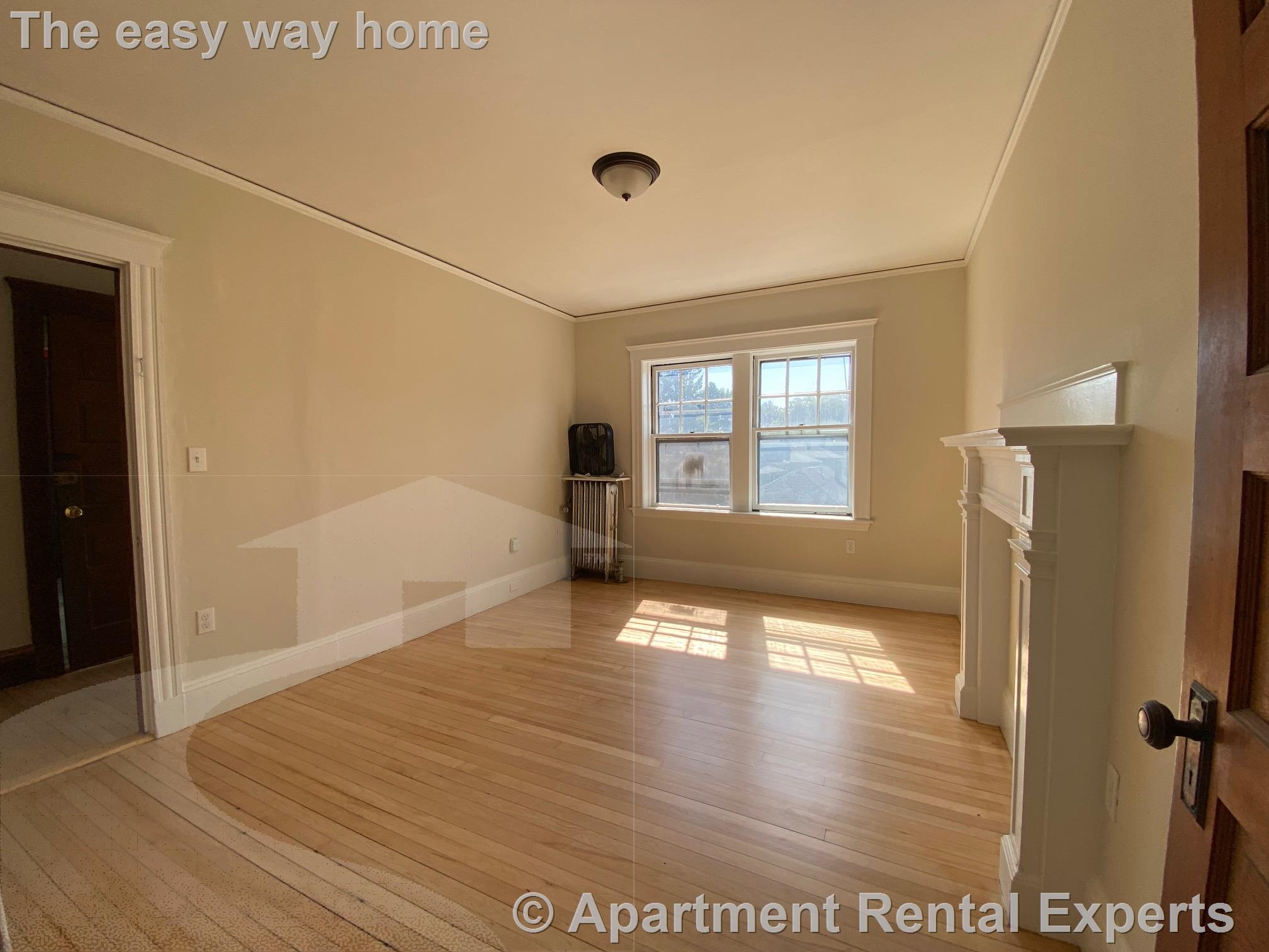 269 Huron Ave, Huron Village