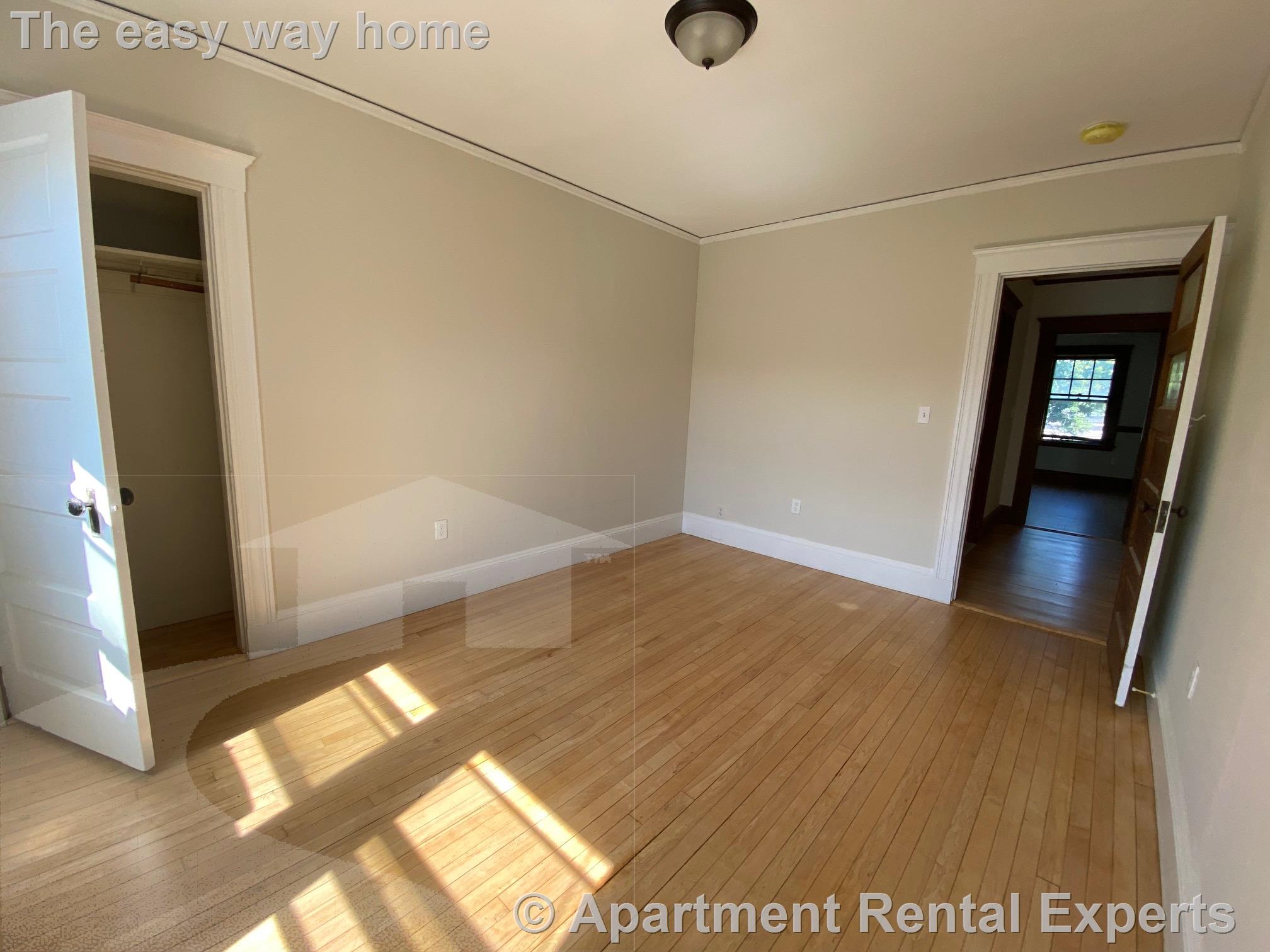 269 Huron Ave, Huron Village