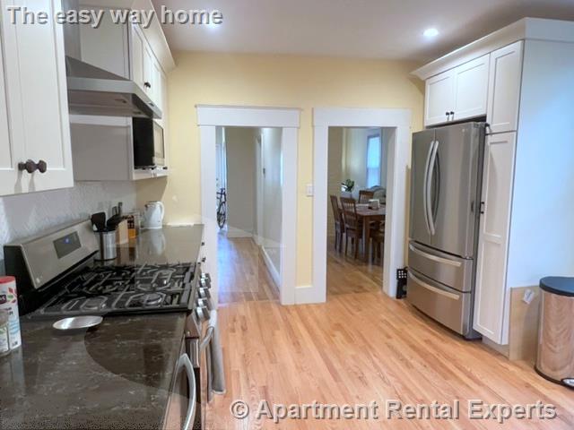 26 Houghton St, Inman Square