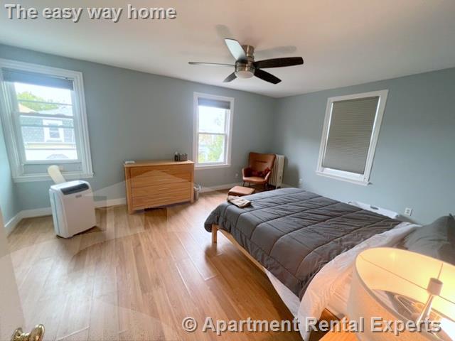 26 Houghton St, Inman Square