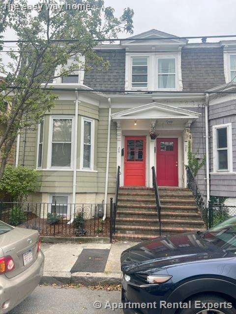 26 Houghton St, Inman Square