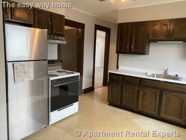 11 Goldsmith Ave, Tufts