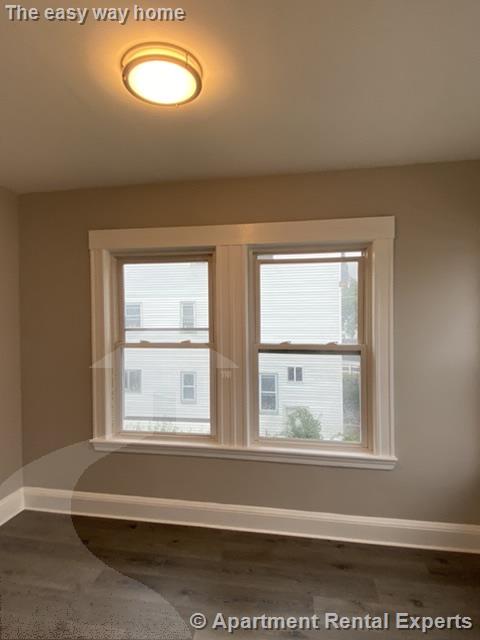 11 Goldsmith Ave, Tufts