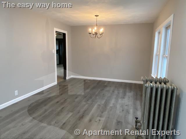 11 Goldsmith Ave, Tufts