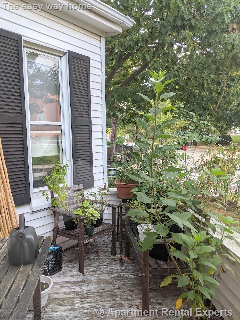 72 Highland Ave, Prospect Hill