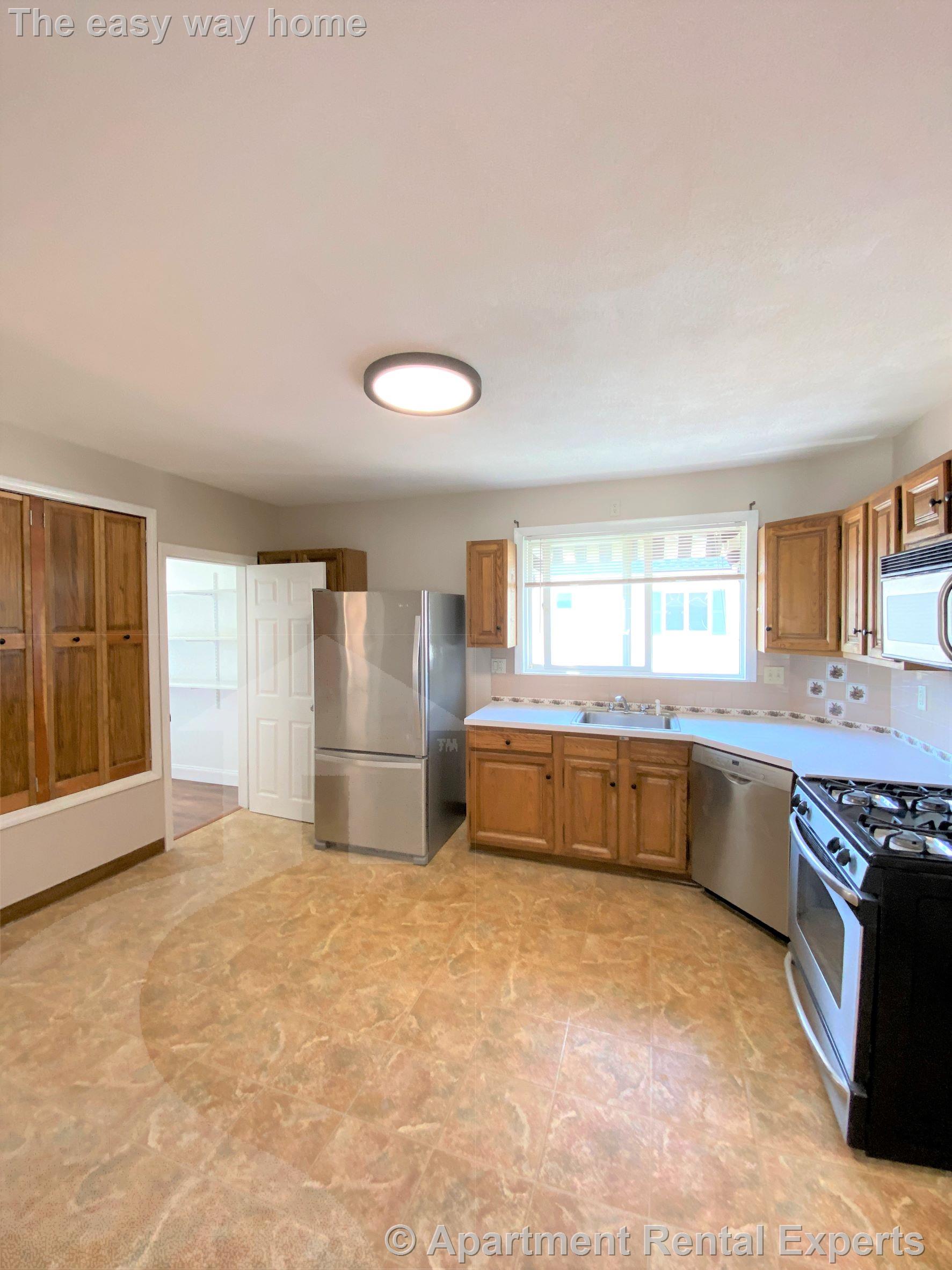 179 Emerald St, Malden Center