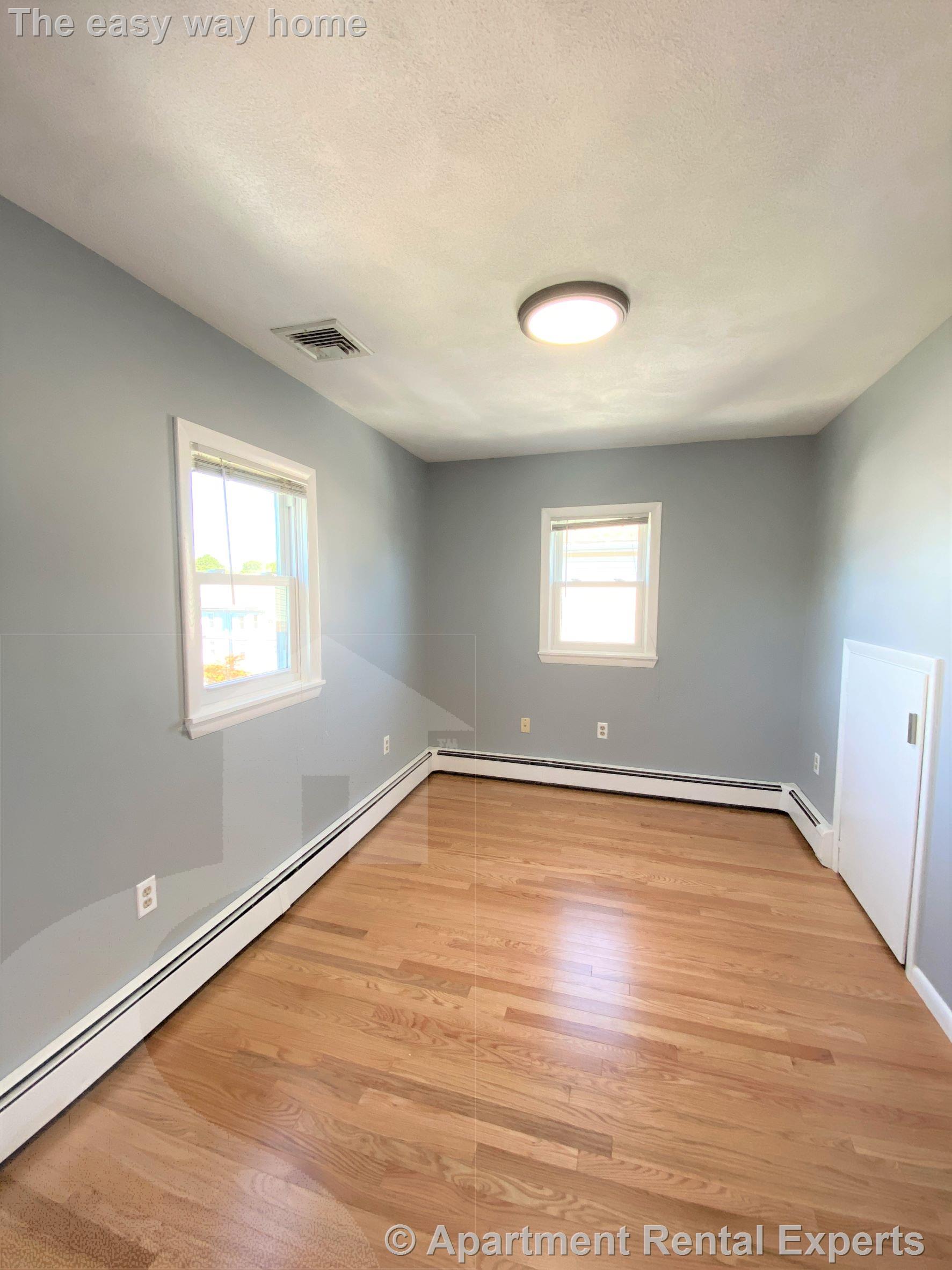 179 Emerald St, Malden Center