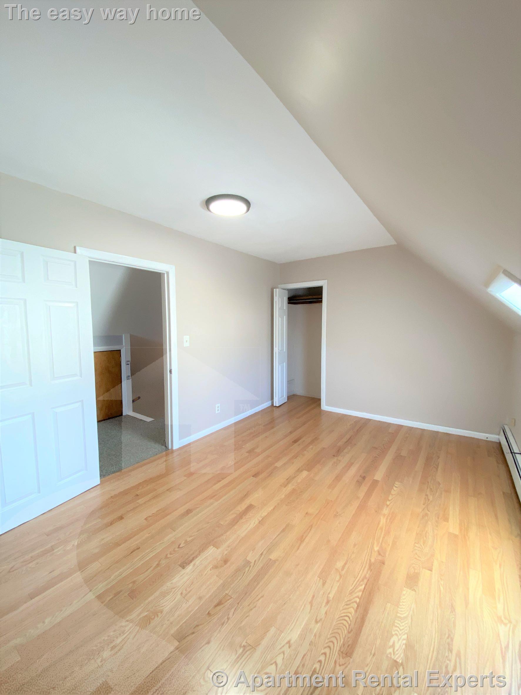 179 Emerald St, Malden Center