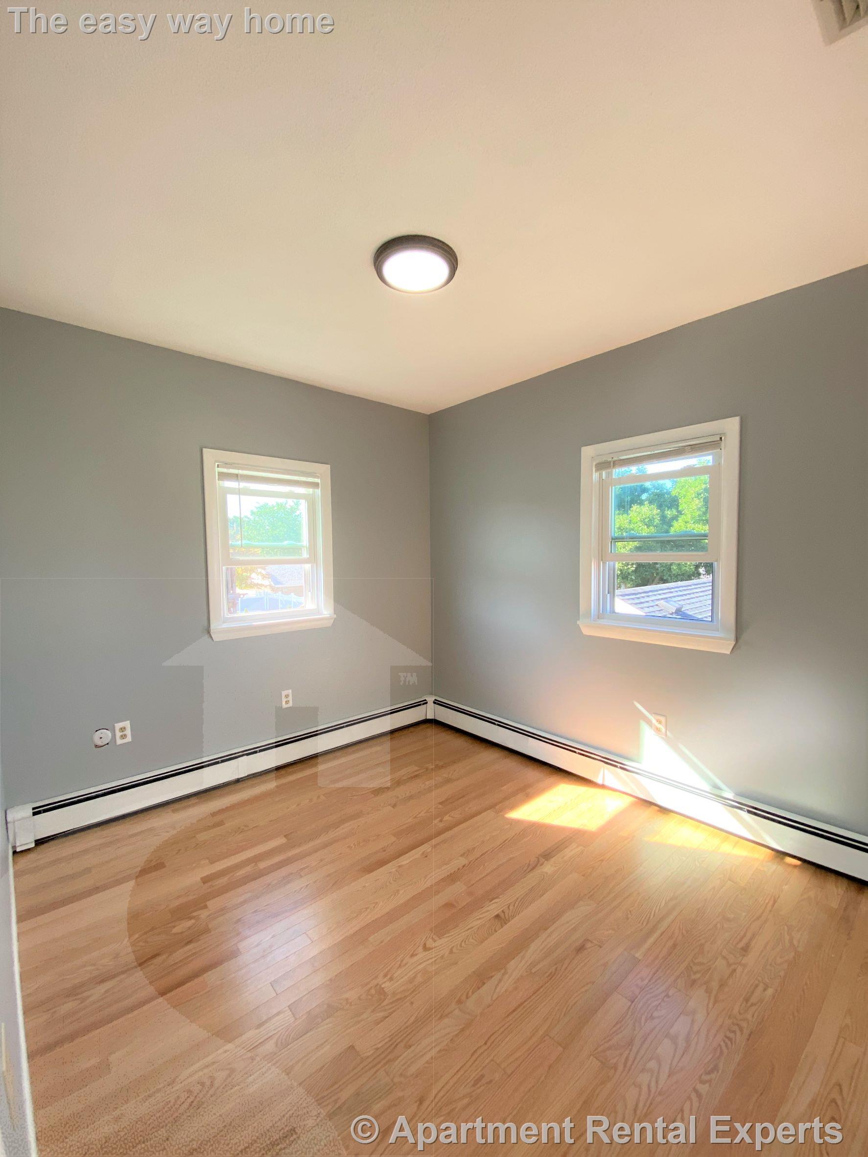 179 Emerald St, Malden Center