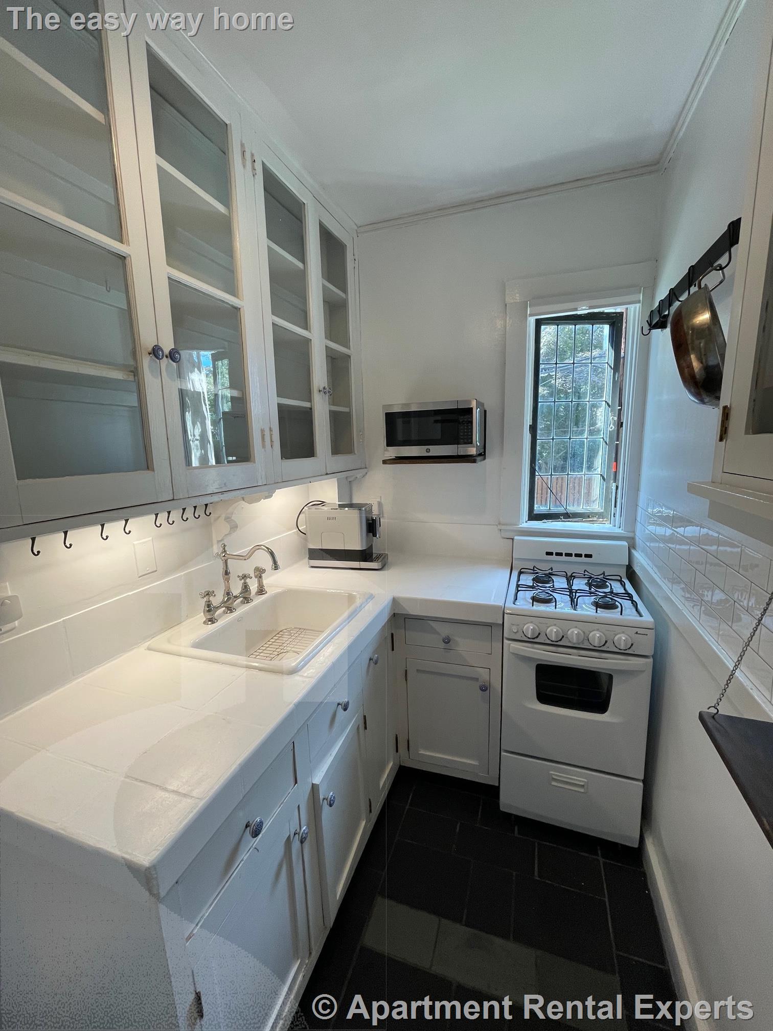 10 Dana St, Harvard Square