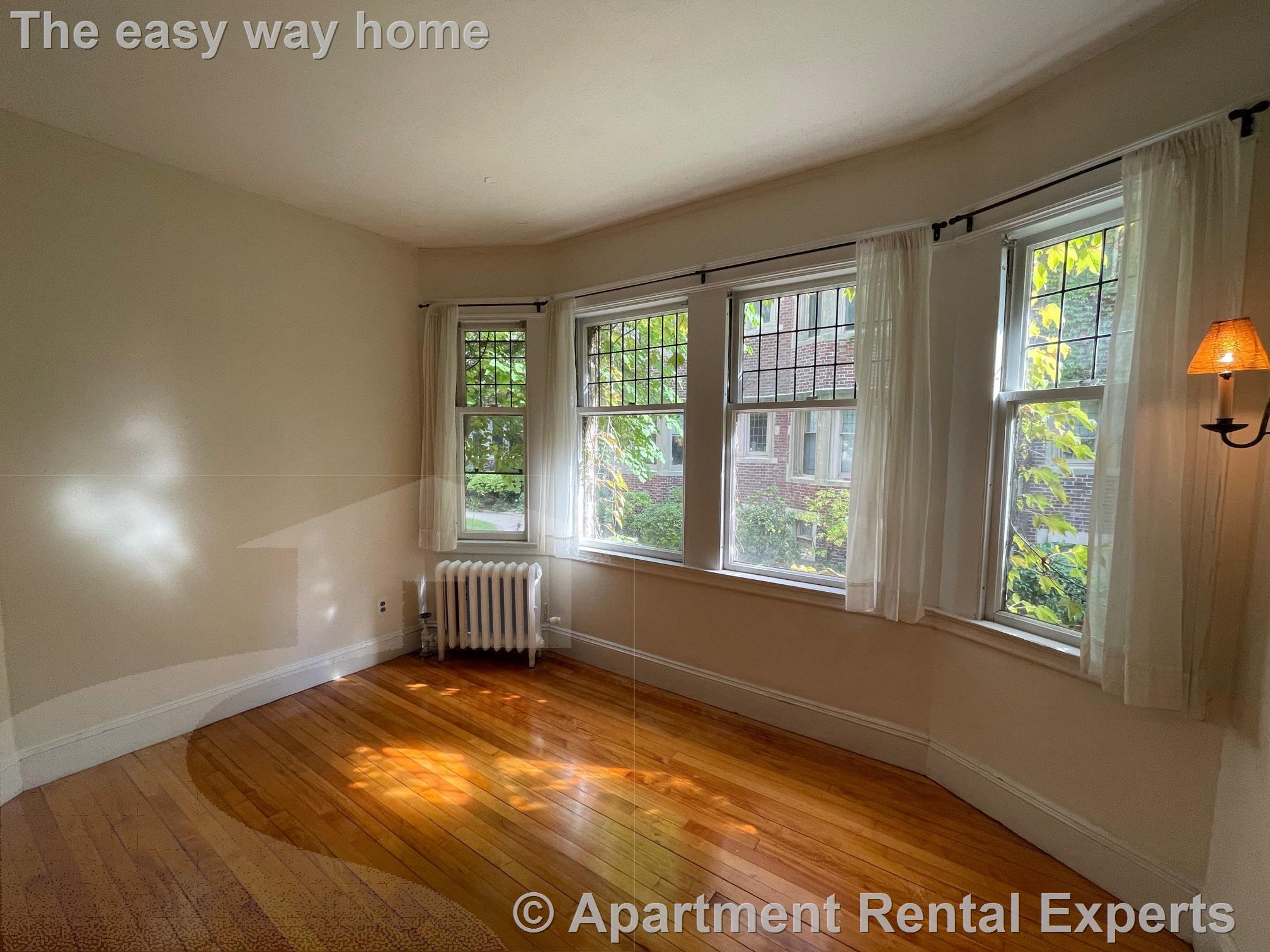 10 Dana St, Harvard Square