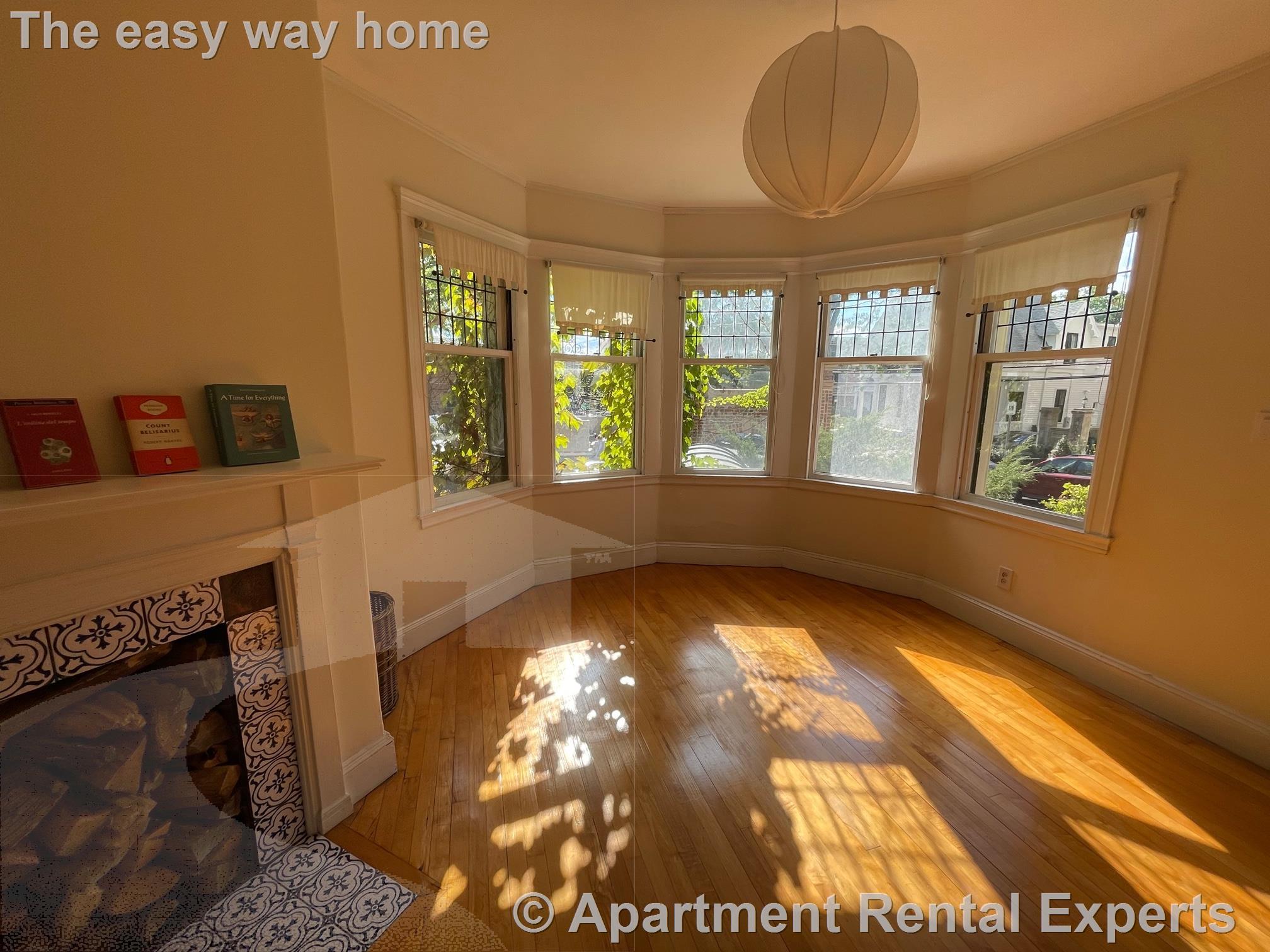 10 Dana St, Harvard Square