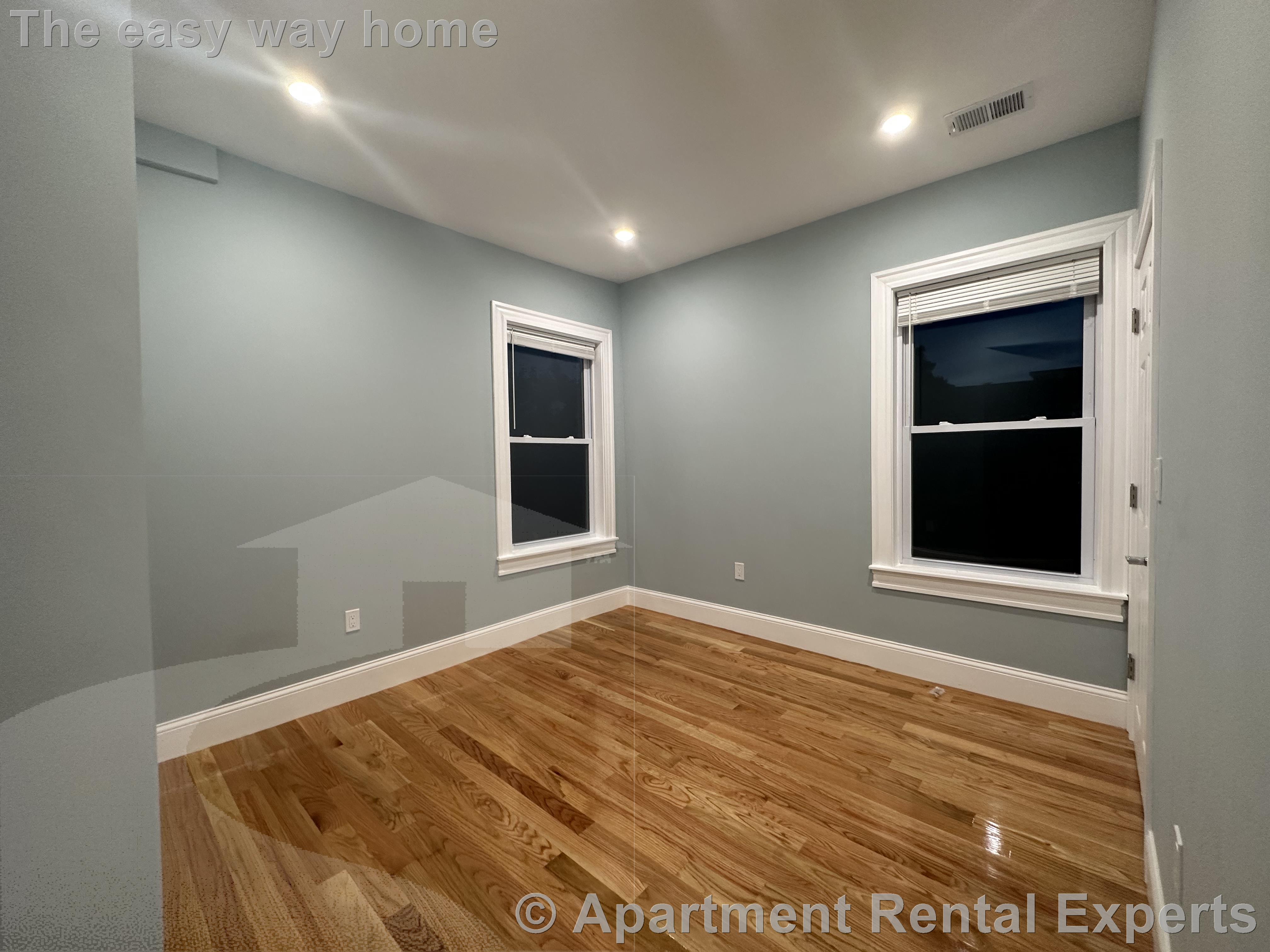 29 Alpine St, Davis Square