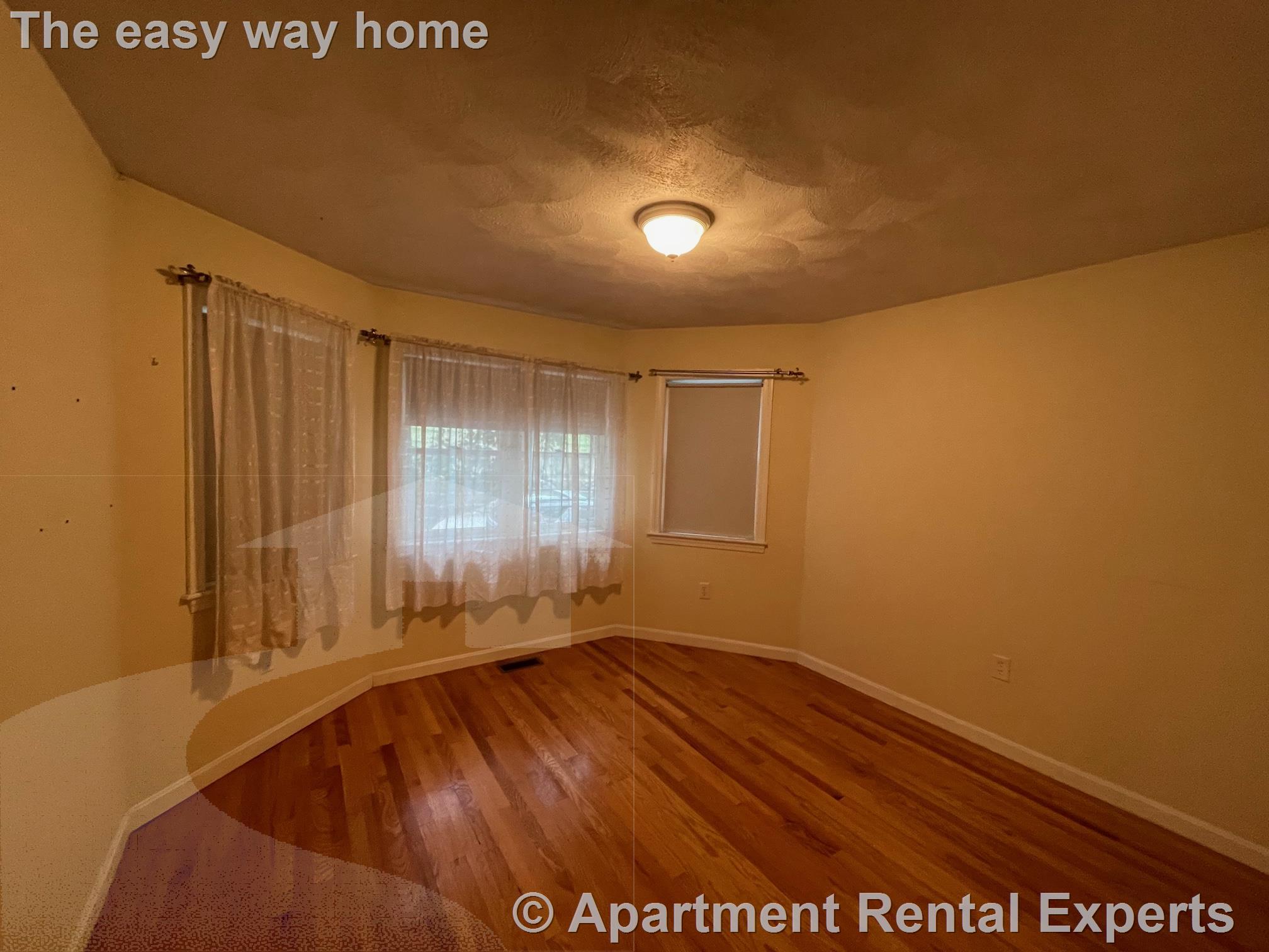 7 Capen St, Tufts
