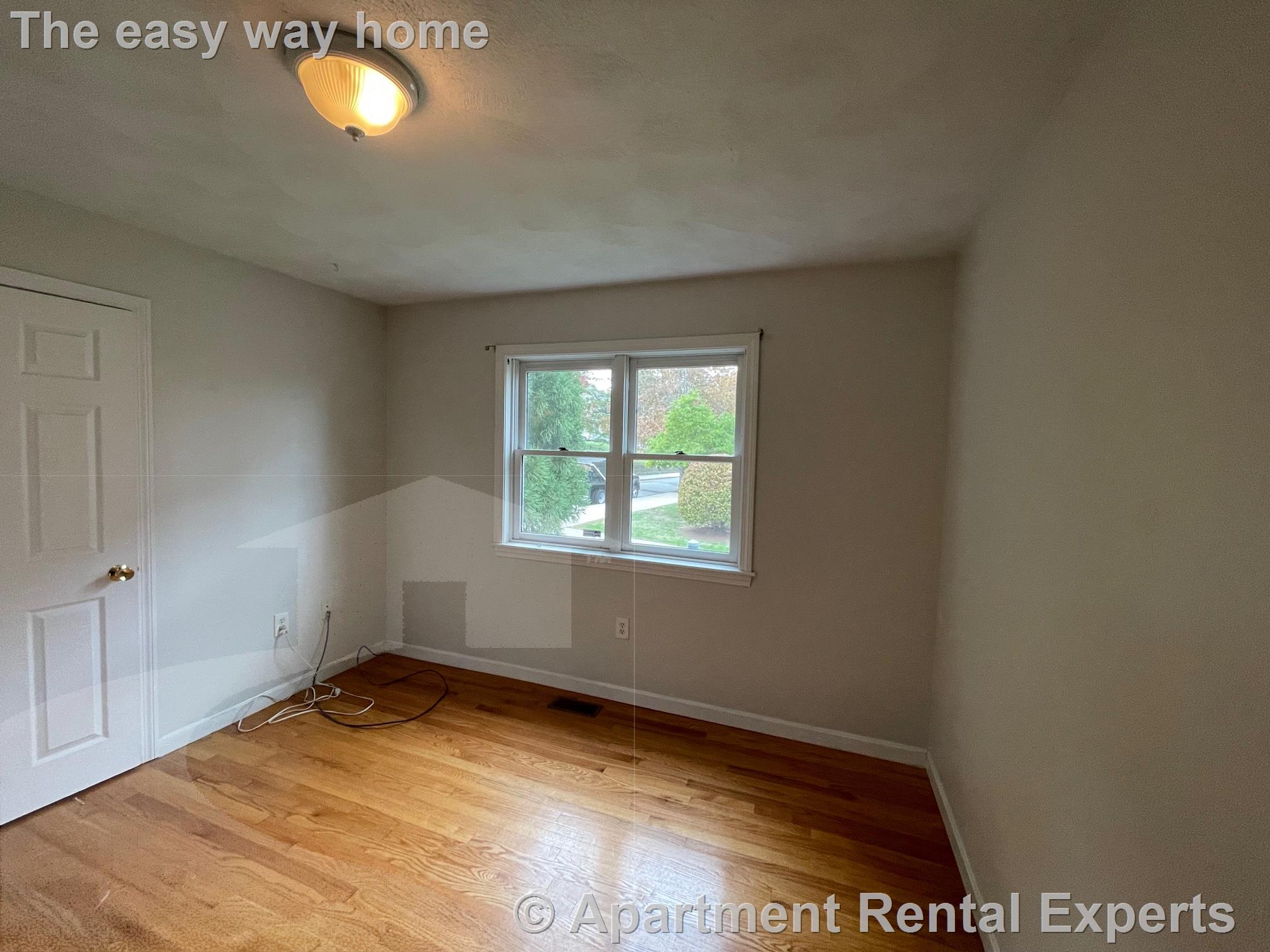 7 Capen St, Tufts