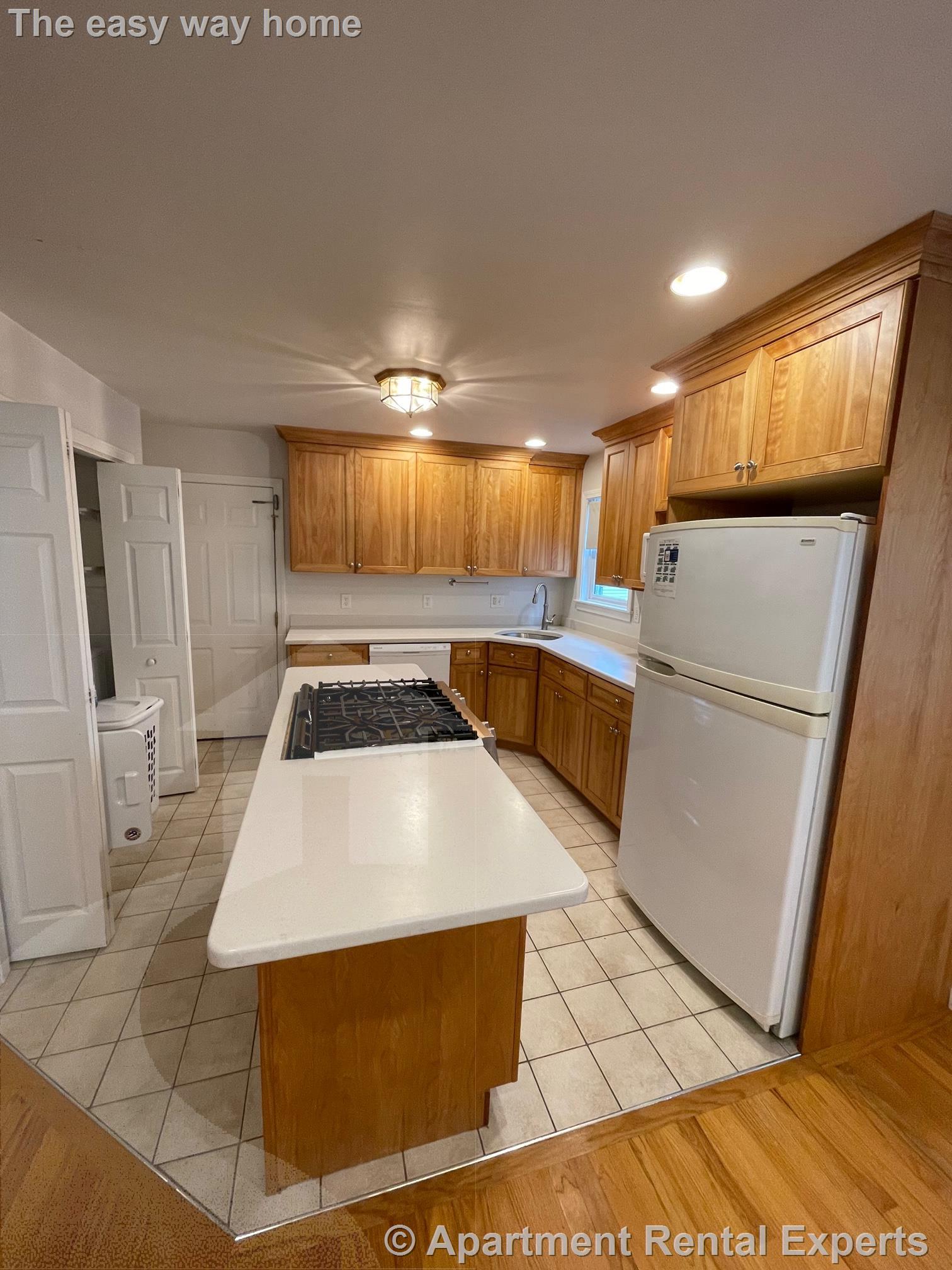 7 Capen St, Tufts