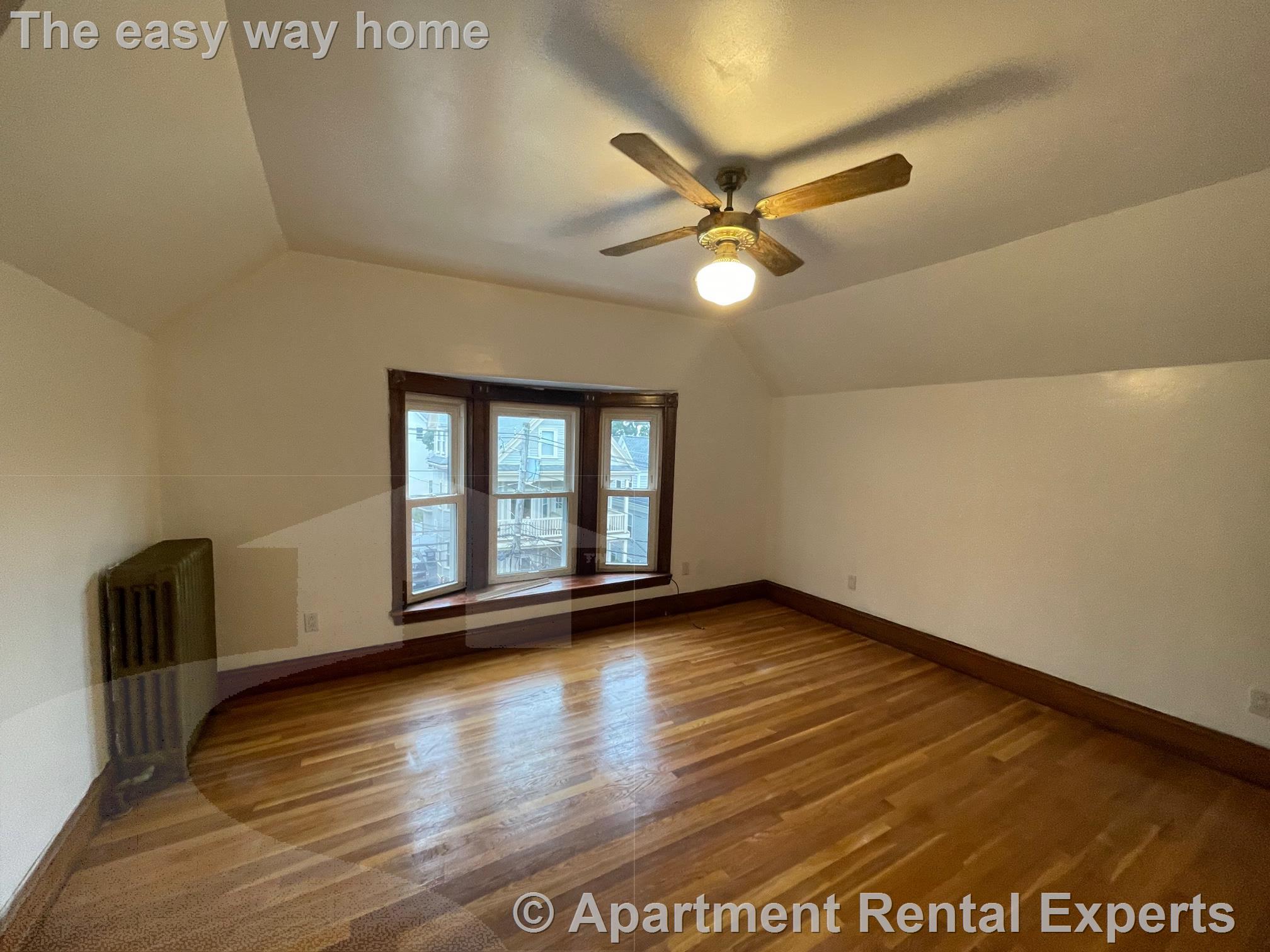 145 Lowell St, Spring Hill