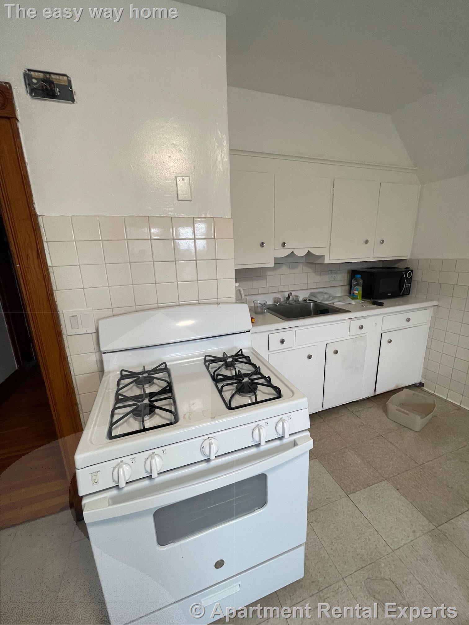 145 Lowell St, Spring Hill