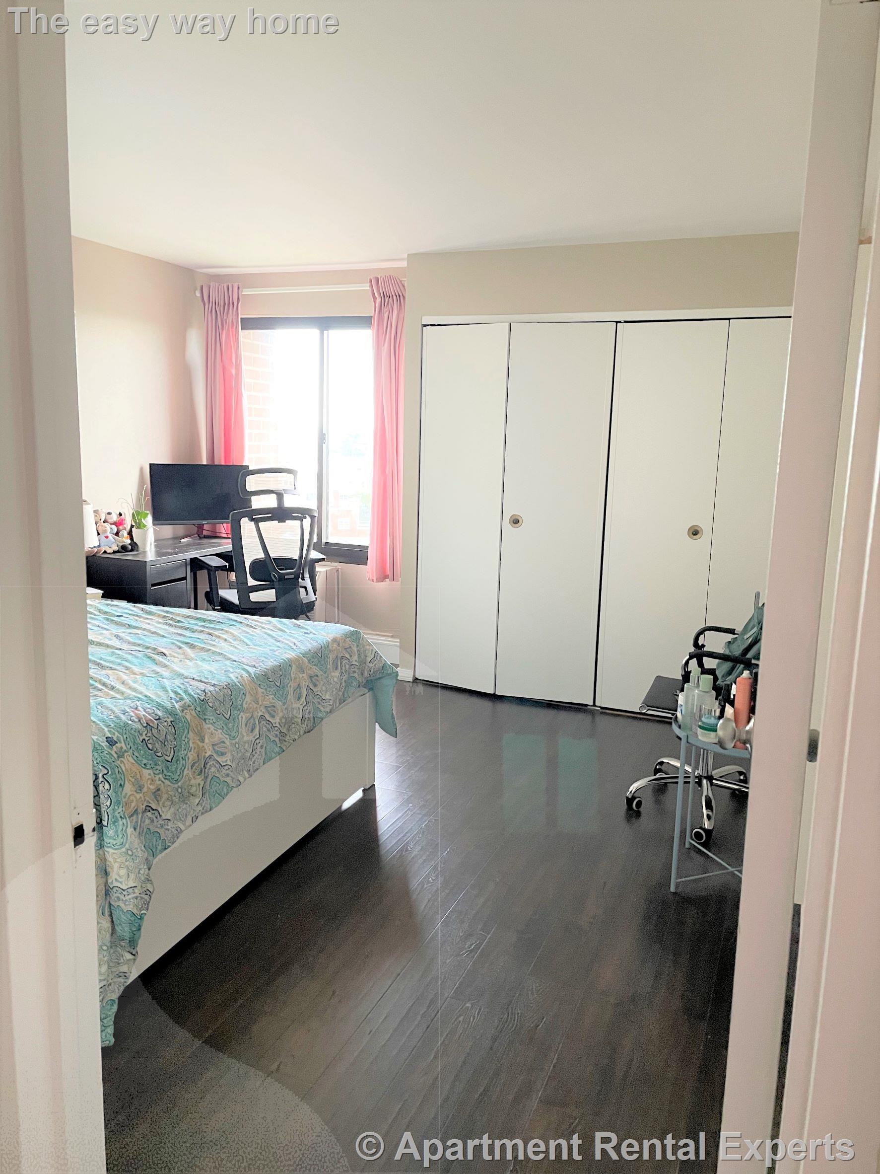 1105 Massachusetts Ave, Harvard Square