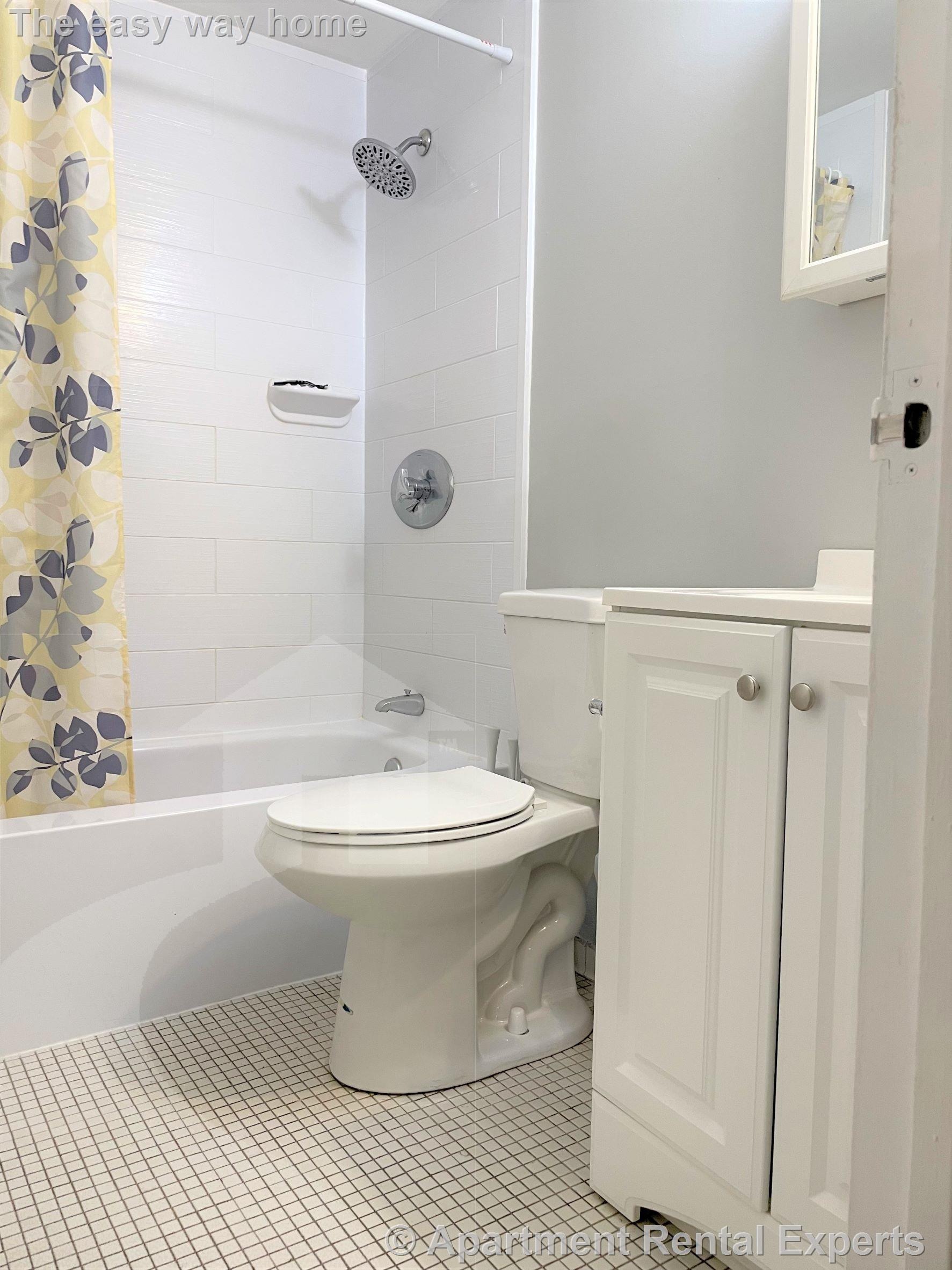 1105 Massachusetts Ave, Harvard Square