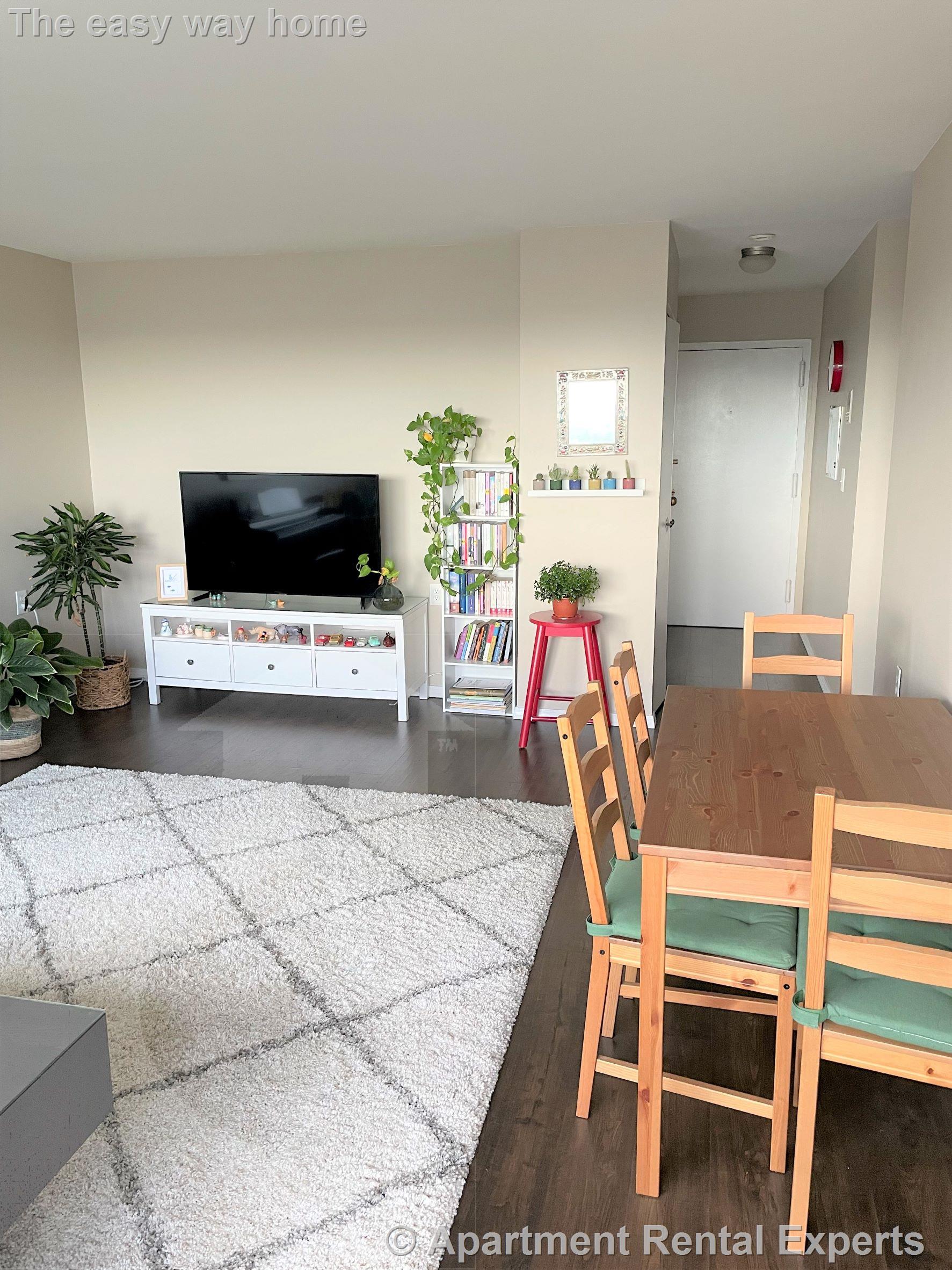 1105 Massachusetts Ave, Harvard Square