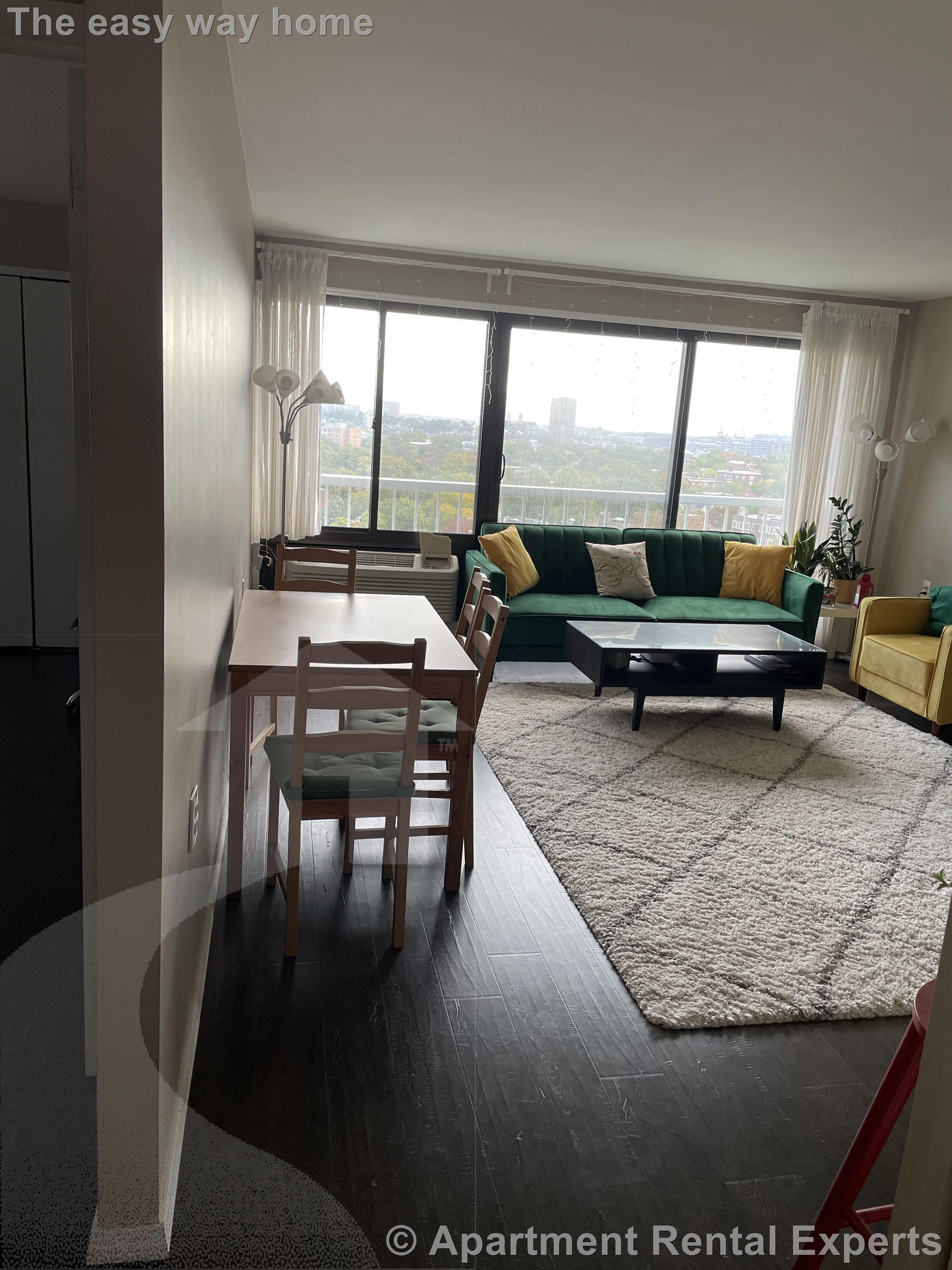 1105 Massachusetts Ave, Harvard Square