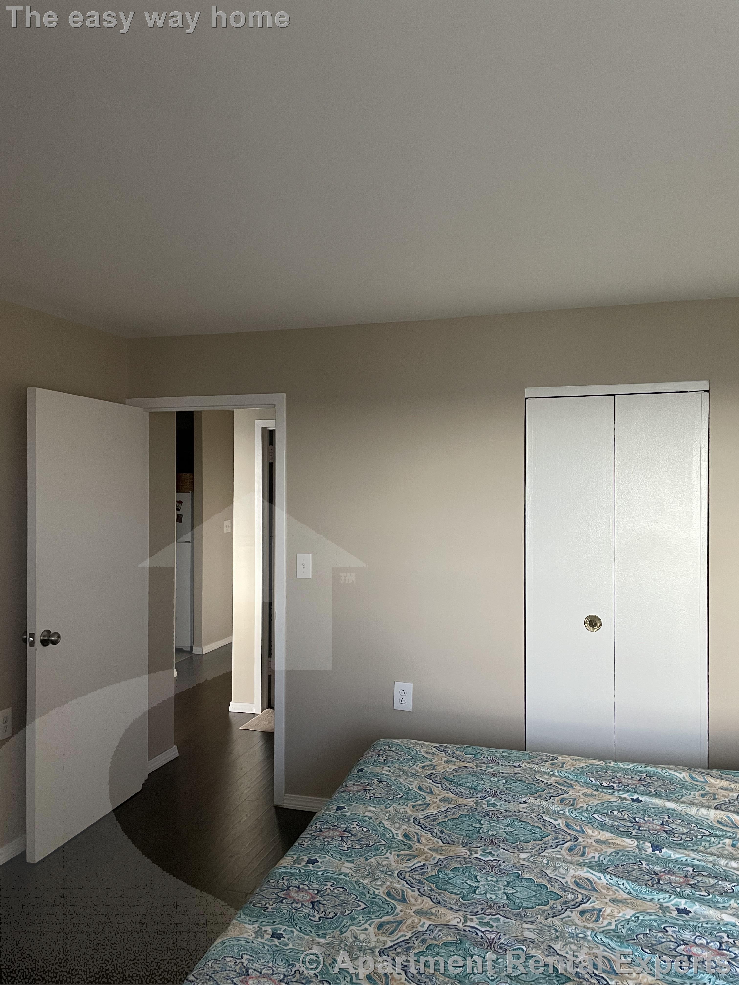 1105 Massachusetts Ave, Harvard Square