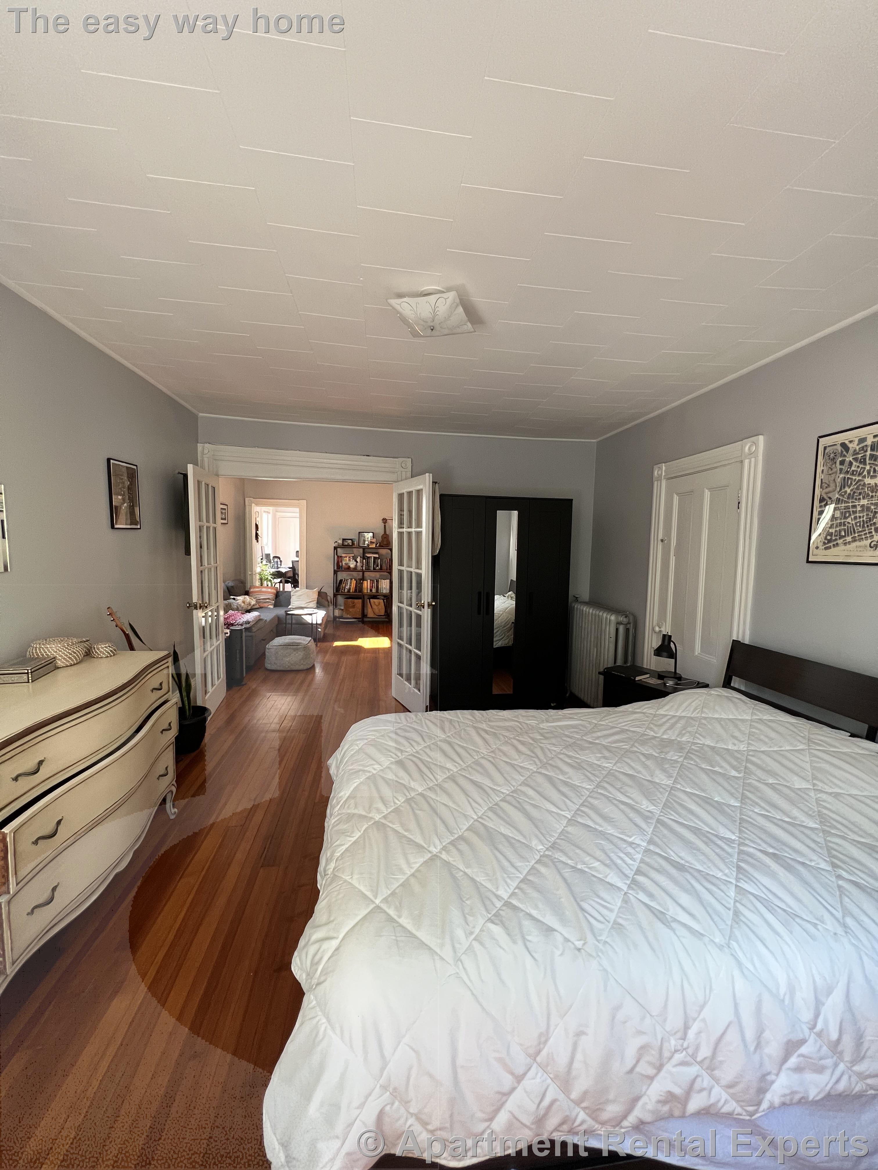 42 Glenwood Rd, Magoun Square