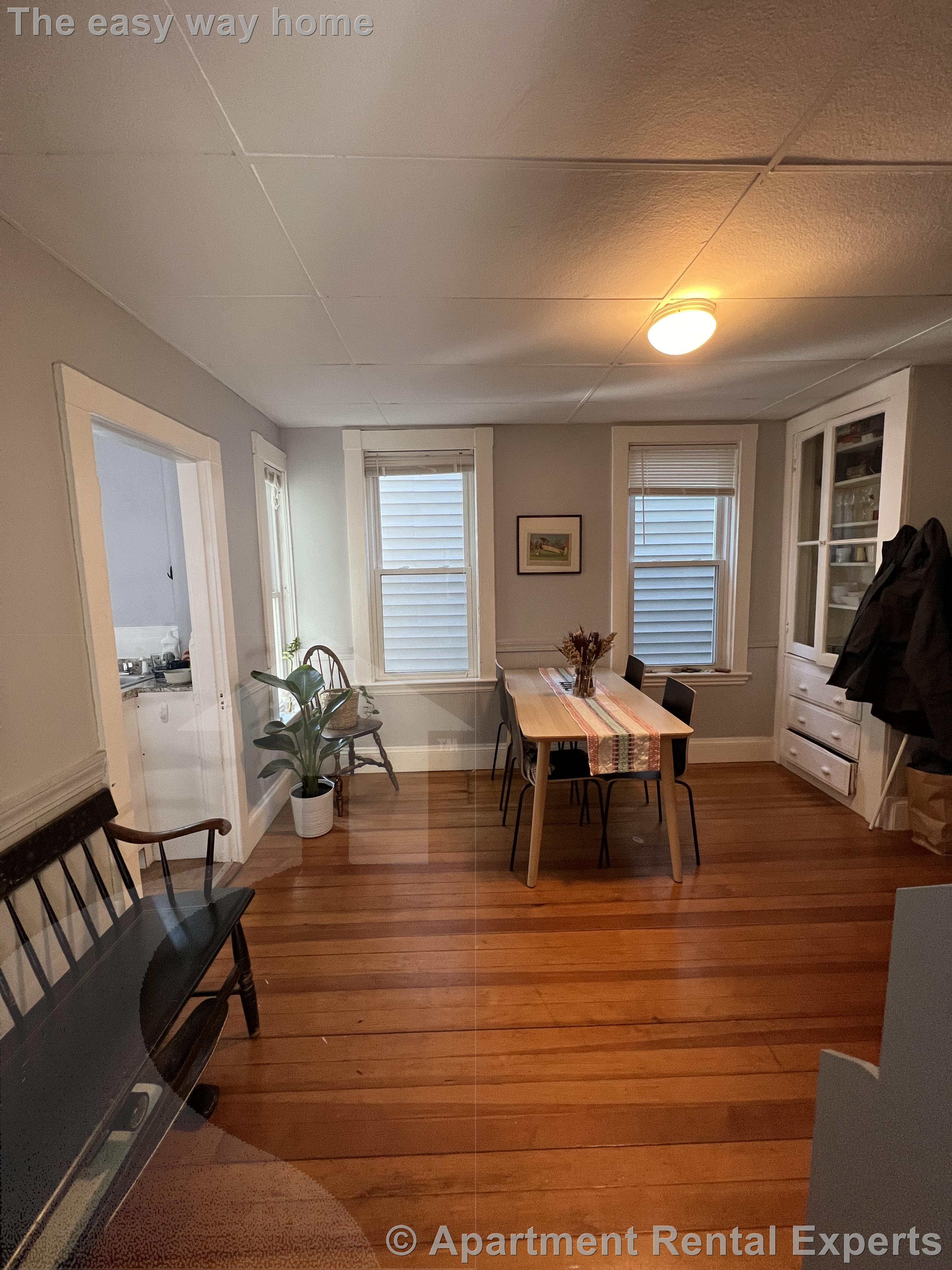 42 Glenwood Rd, Magoun Square