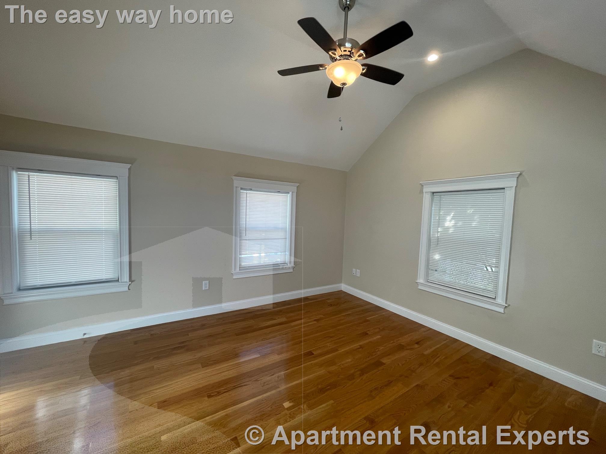 52 Albion St, Magoun Square