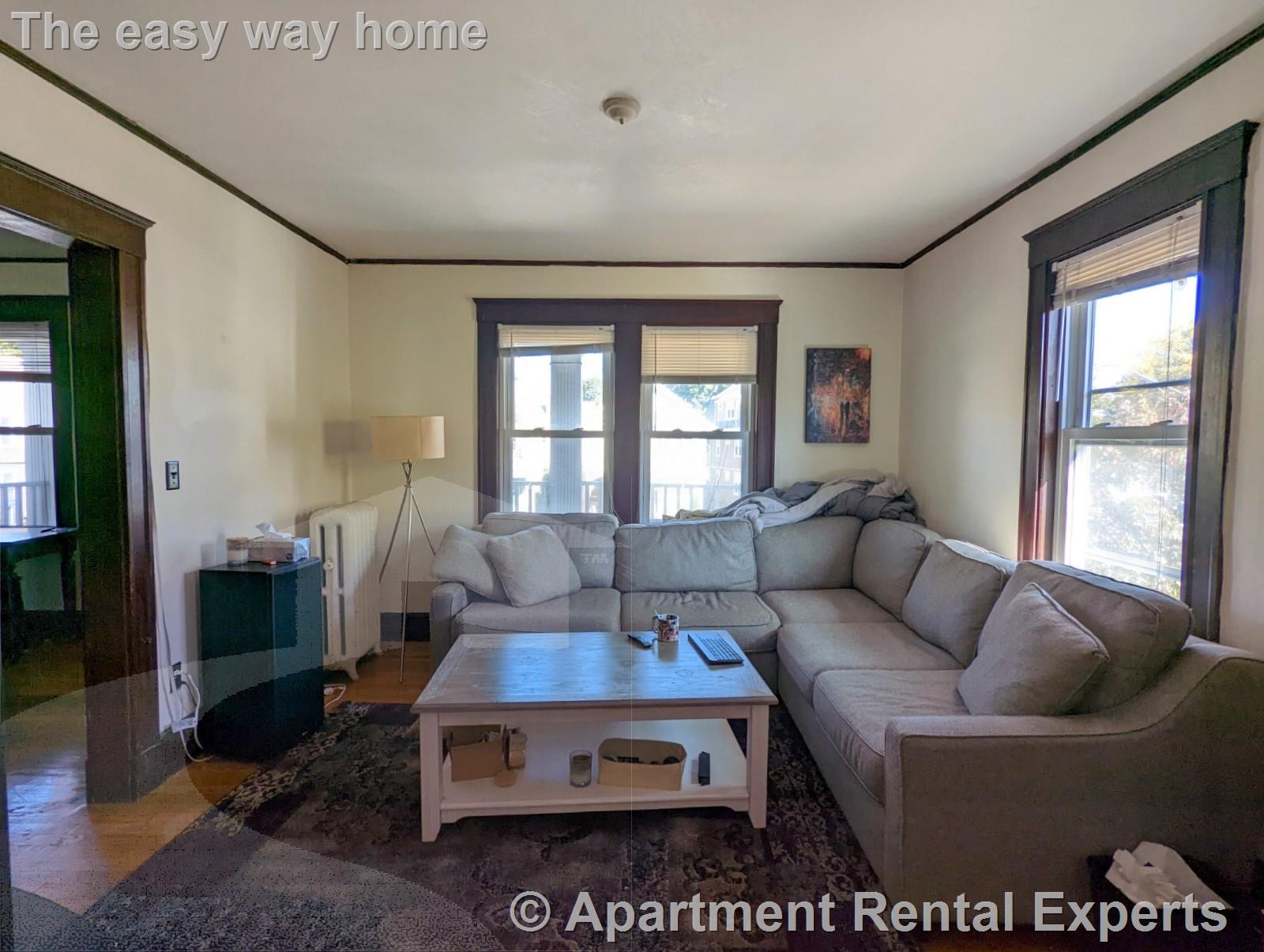 998 Broadway, Davis Square