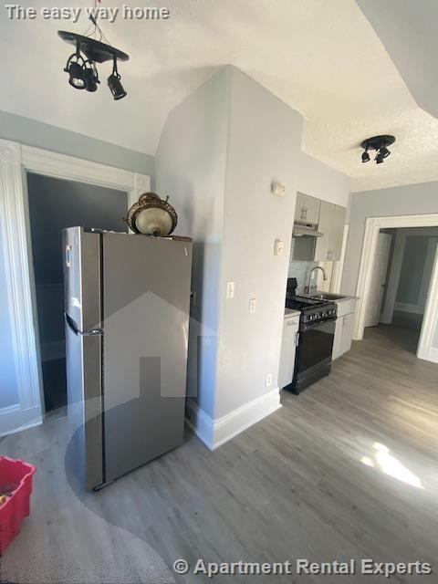 18 Dartmouth St, Winter Hill