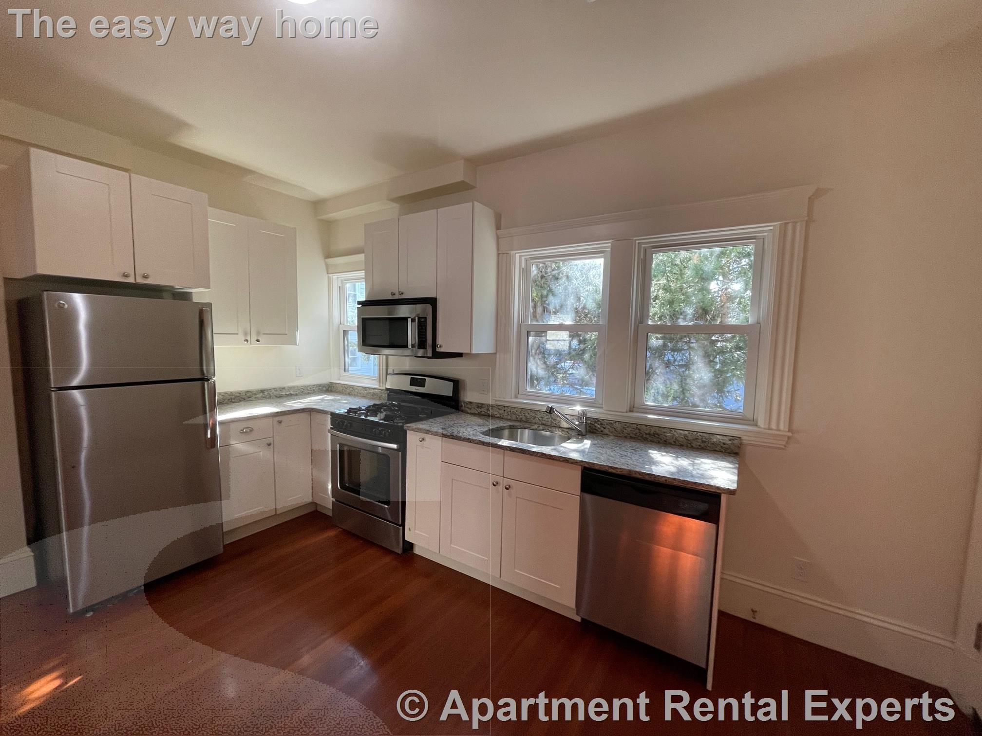 17 Upland Park, Magoun Square