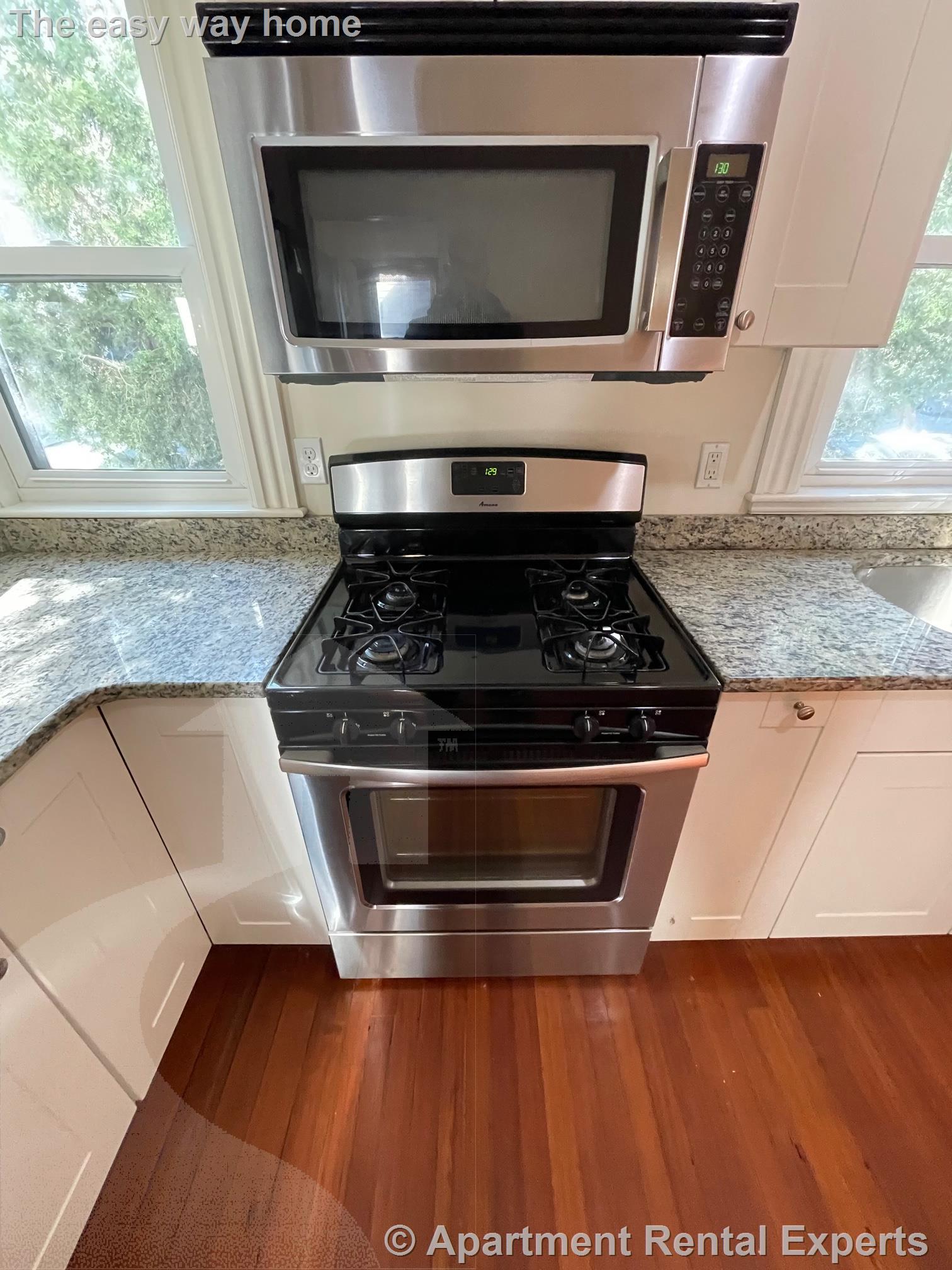 17 Upland Park, Magoun Square