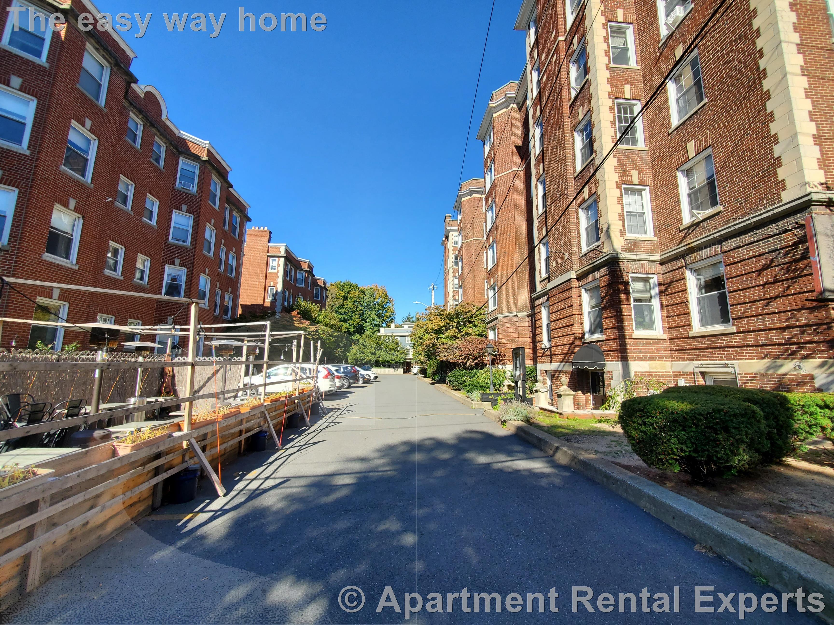 8 Craigie Cir, Harvard Square