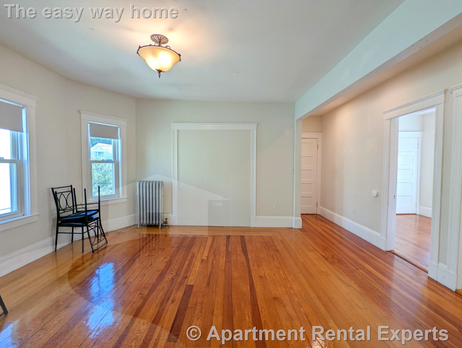 292 Boston Ave, Tufts