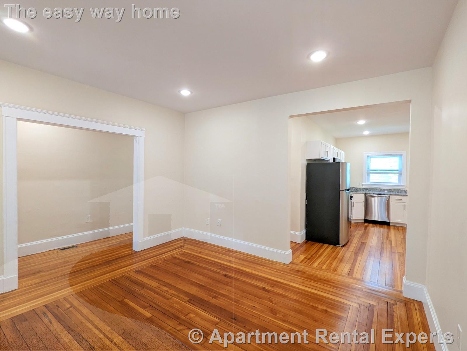 8-10 Lowell Cir, Spring Hill