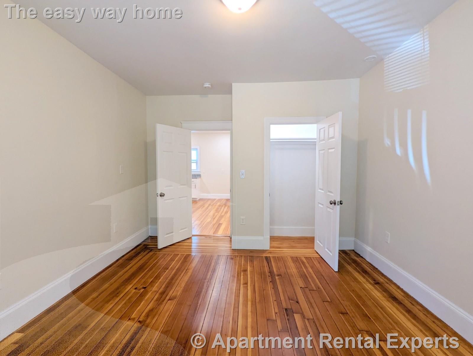 8-10 Lowell Cir, Spring Hill