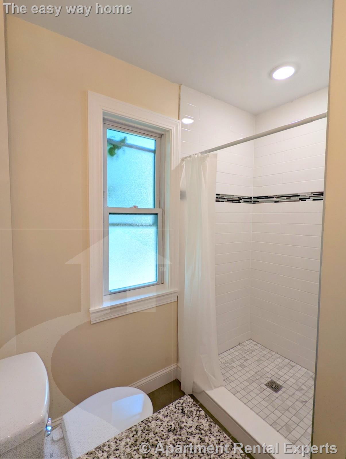 8-10 Lowell Cir, Spring Hill