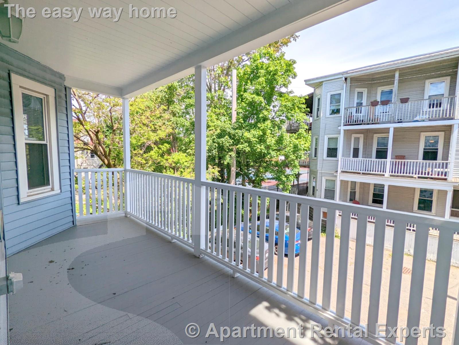 8-10 Lowell Cir, Porter Square