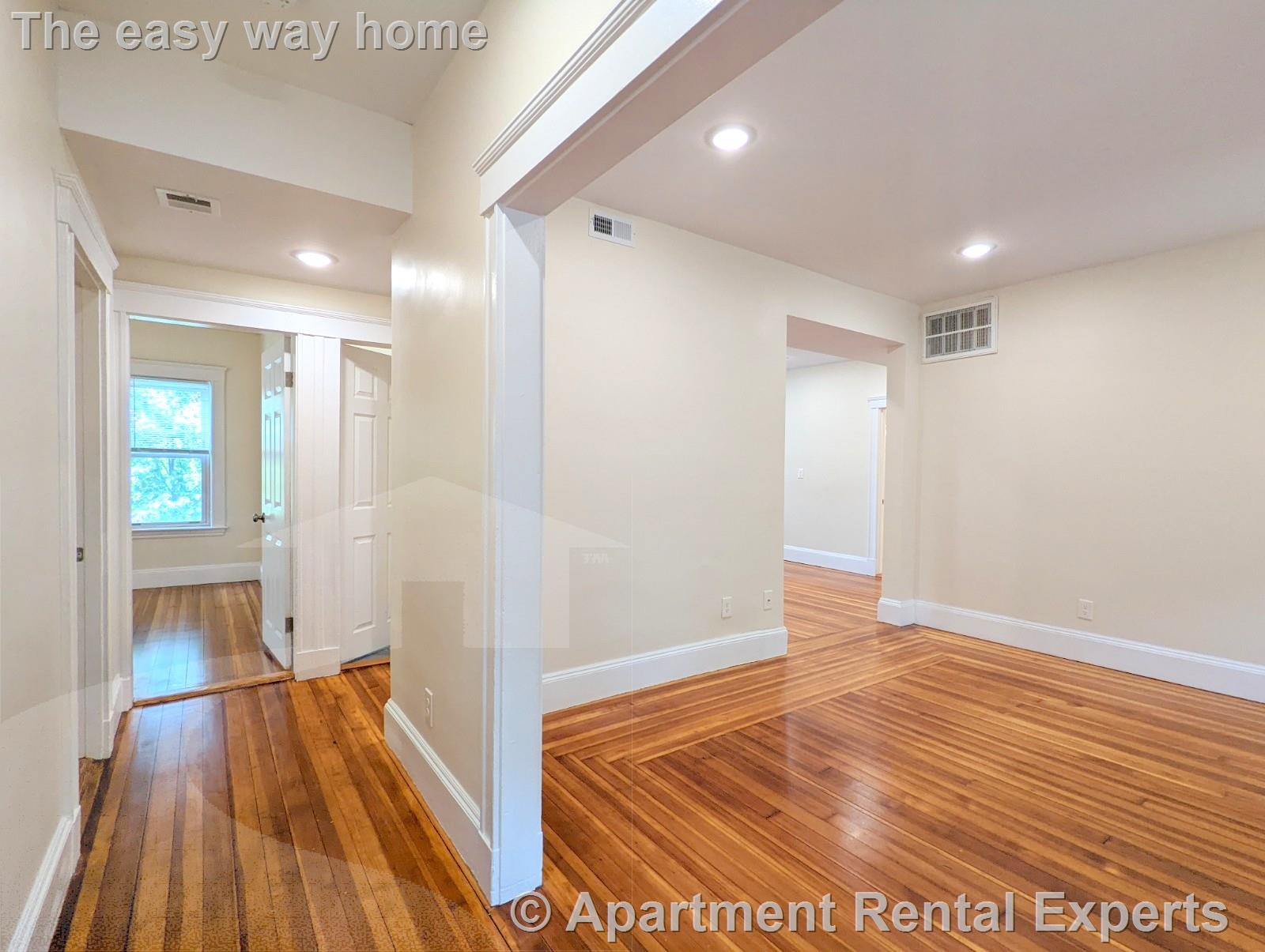 8-10 Lowell Cir, Porter Square