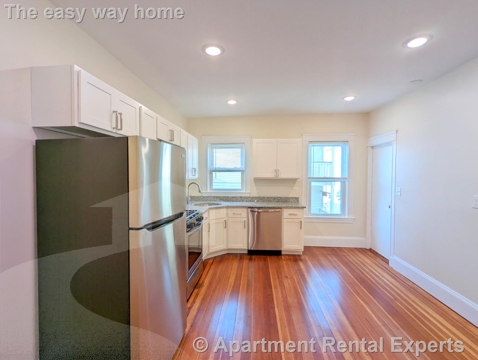 8-10 Lowell Cir, Porter Square