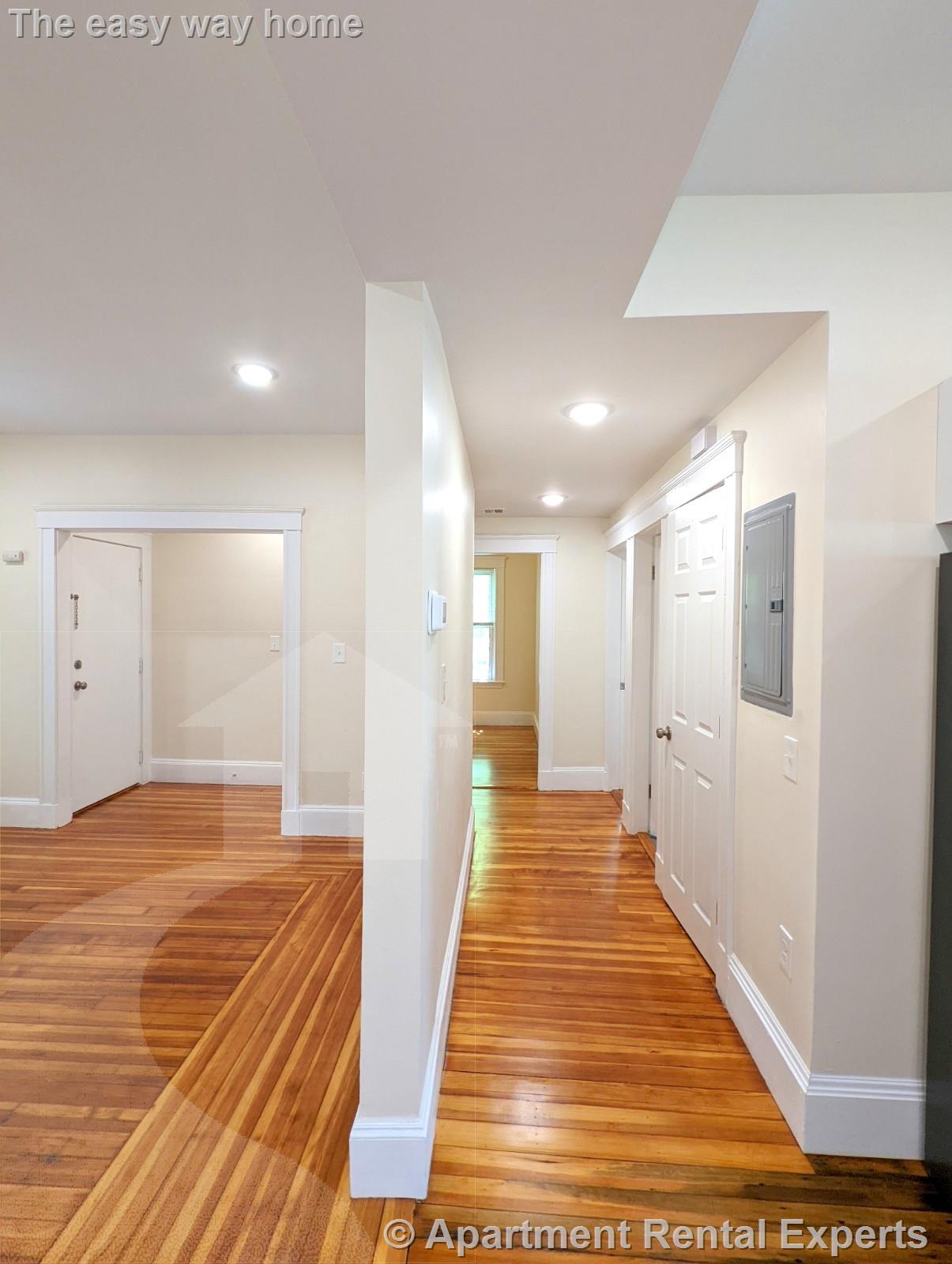 8-10 Lowell Cir, Porter Square