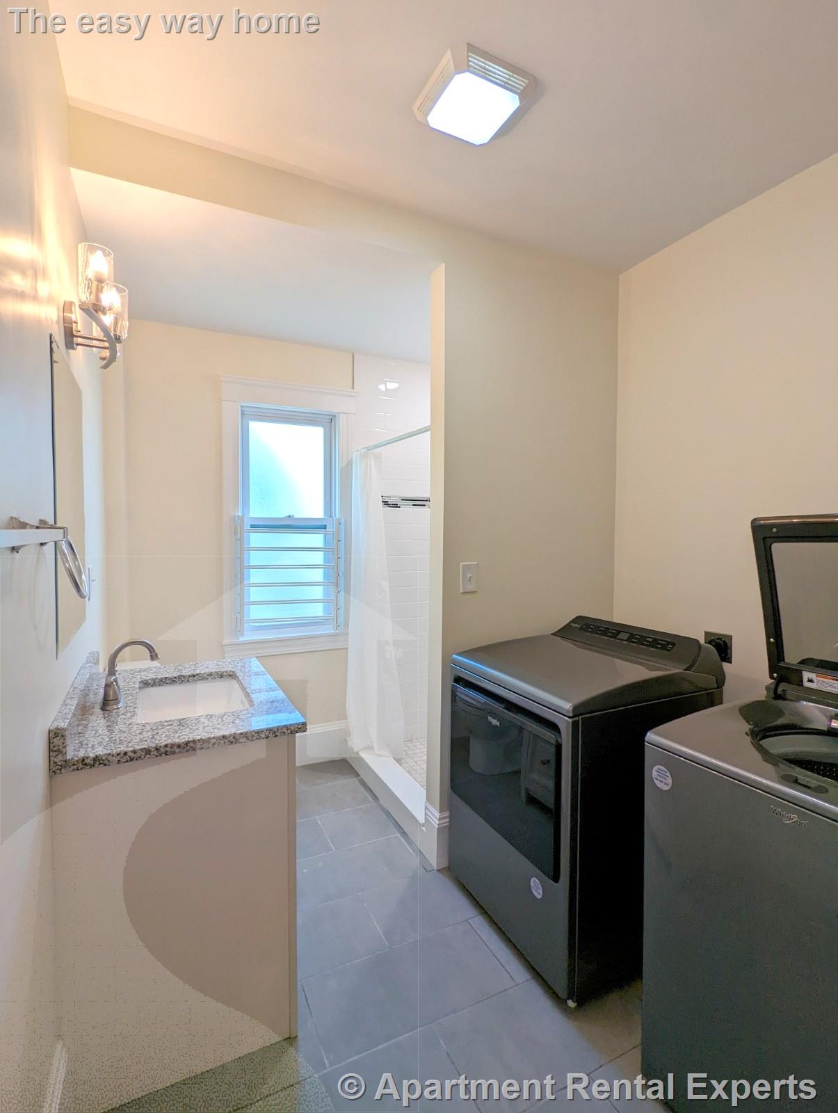 8-10 Lowell Cir, Porter Square