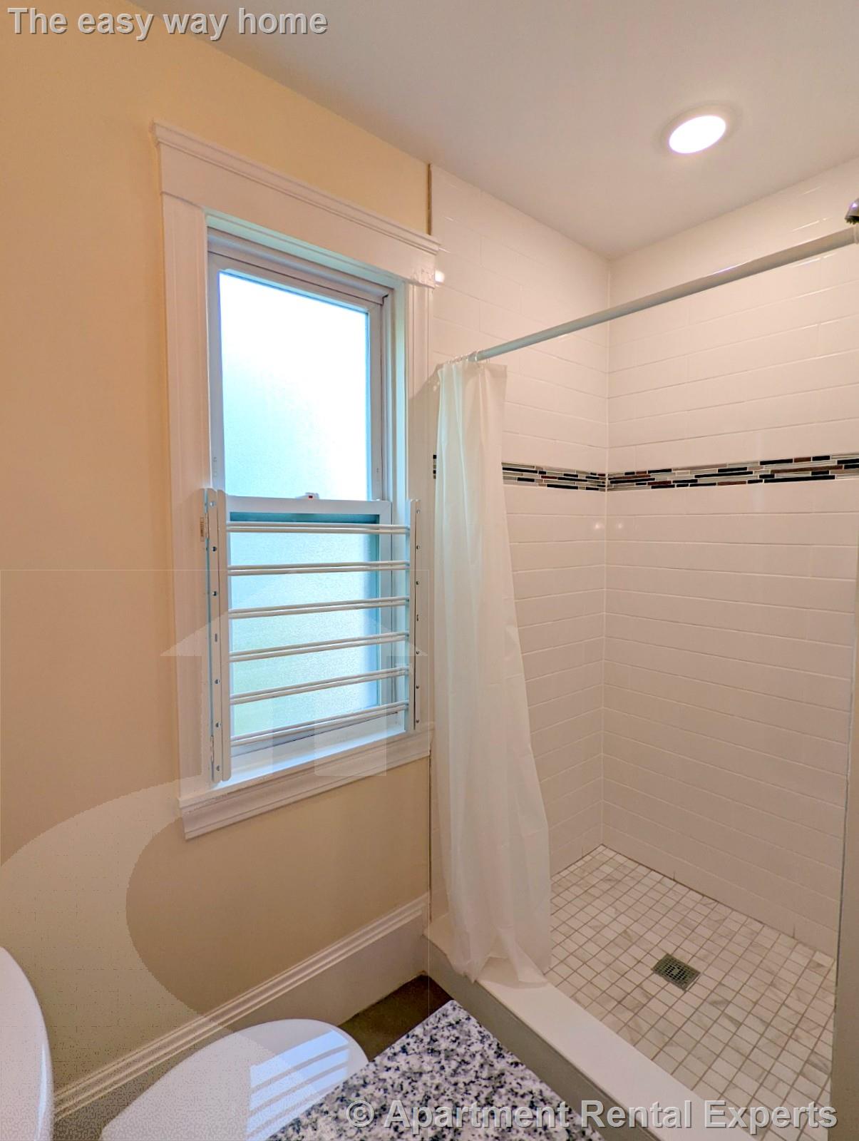 8-10 Lowell Cir, Porter Square