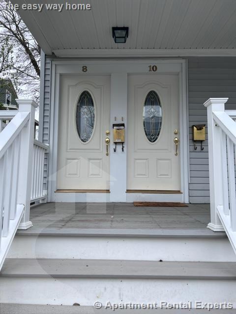 8 Cady Ave, Davis Square