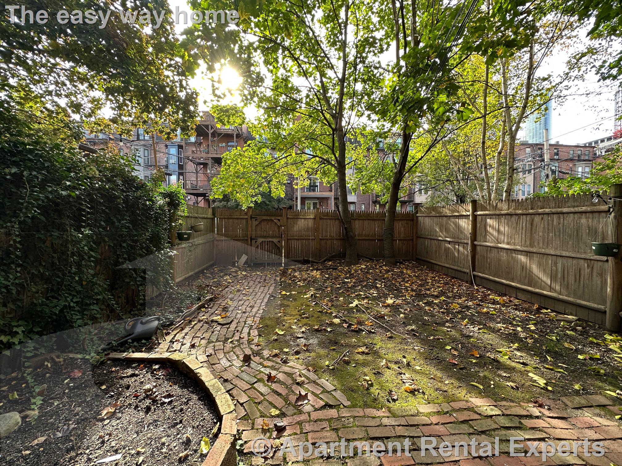 14 Yarmouth St, Back Bay