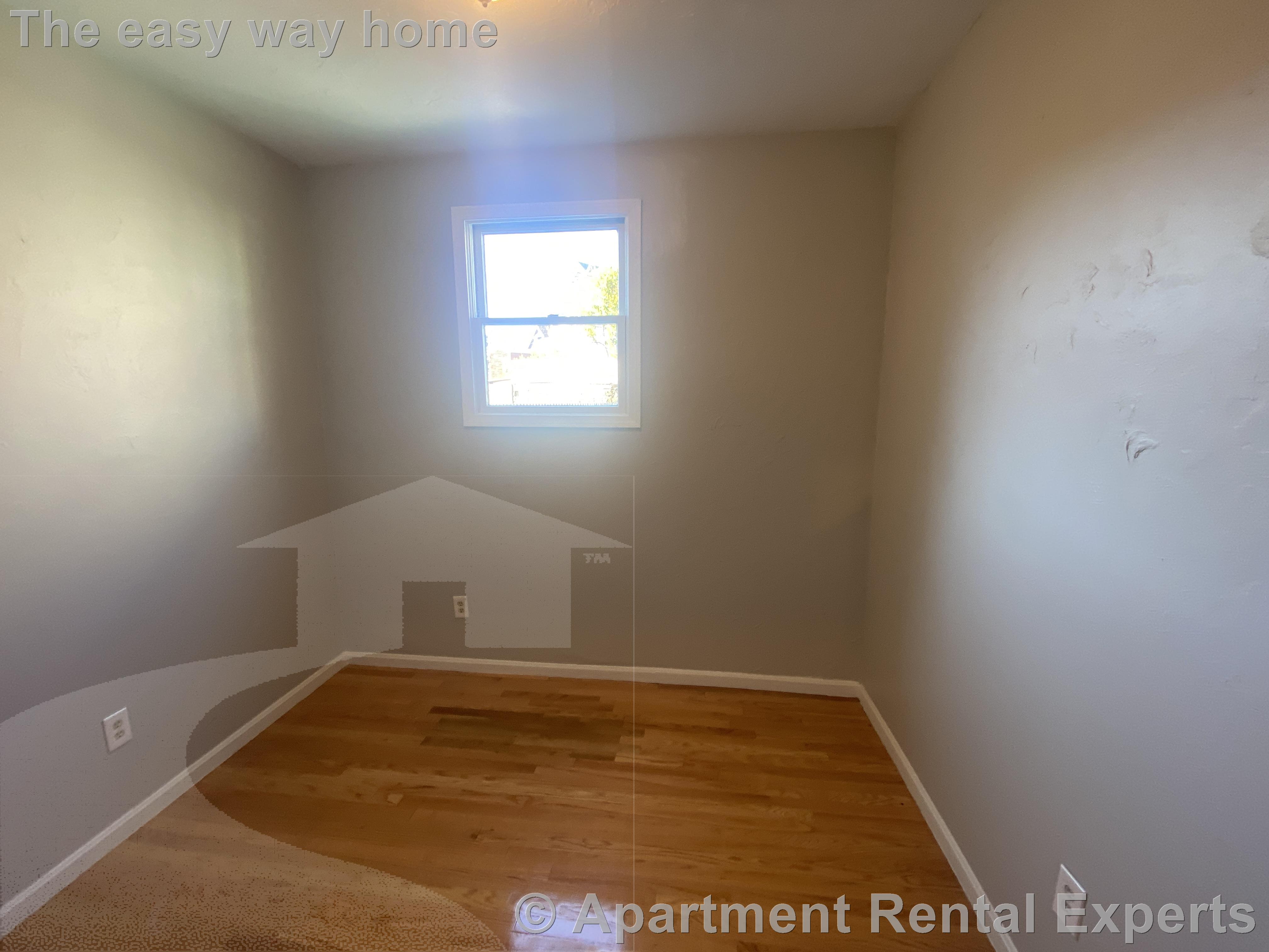 63 Webster Ave, Union Square