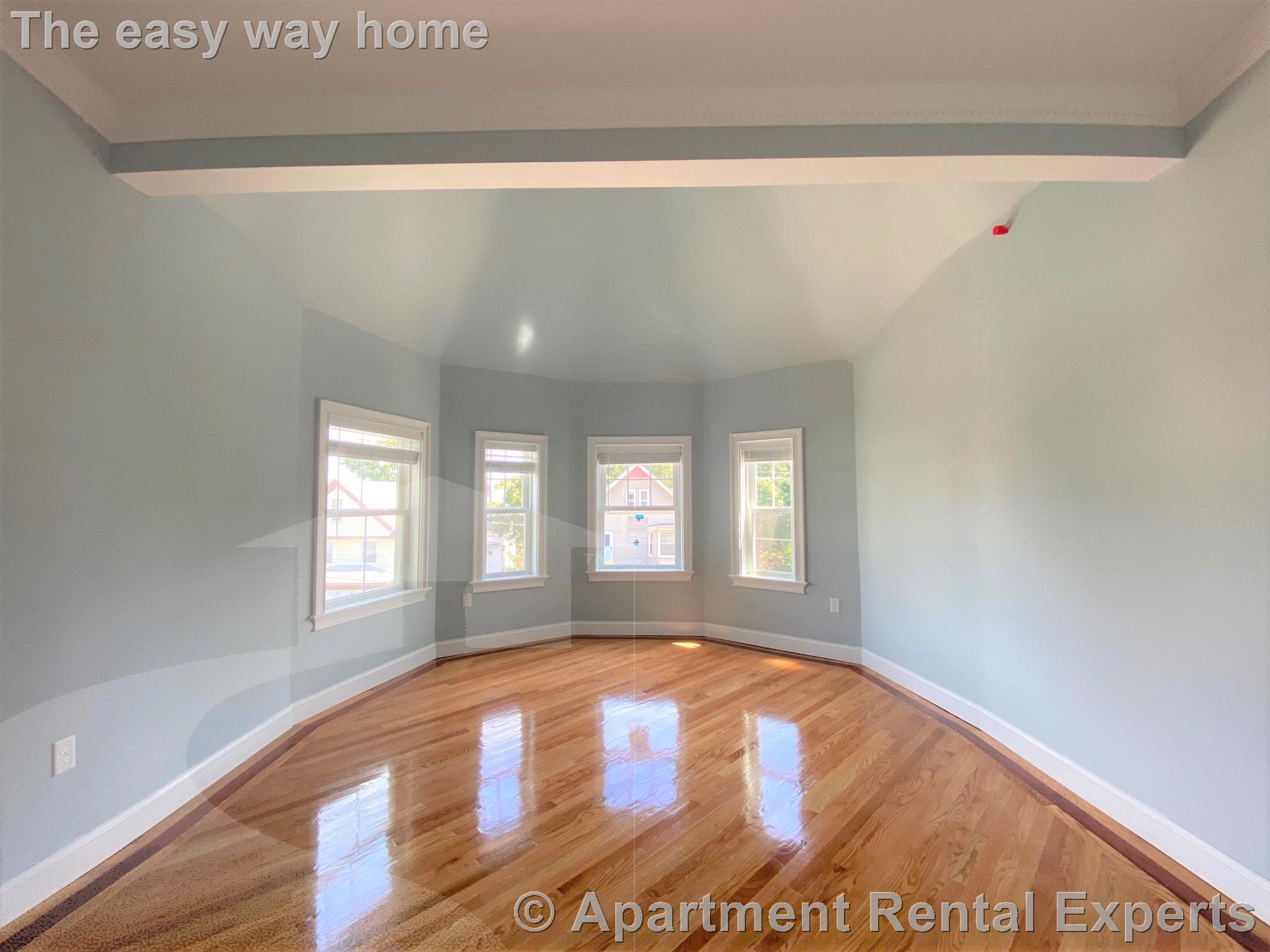 66 Dudley St, Salem St. Area